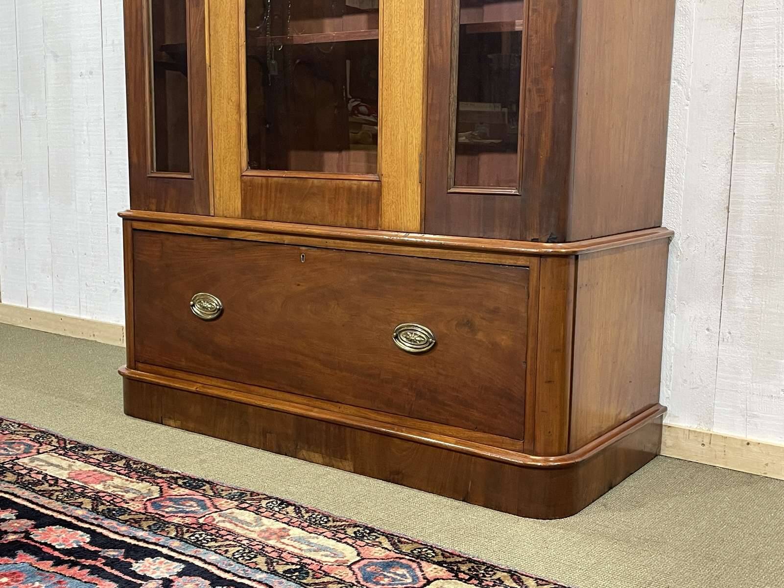 19th-century English mahogany library