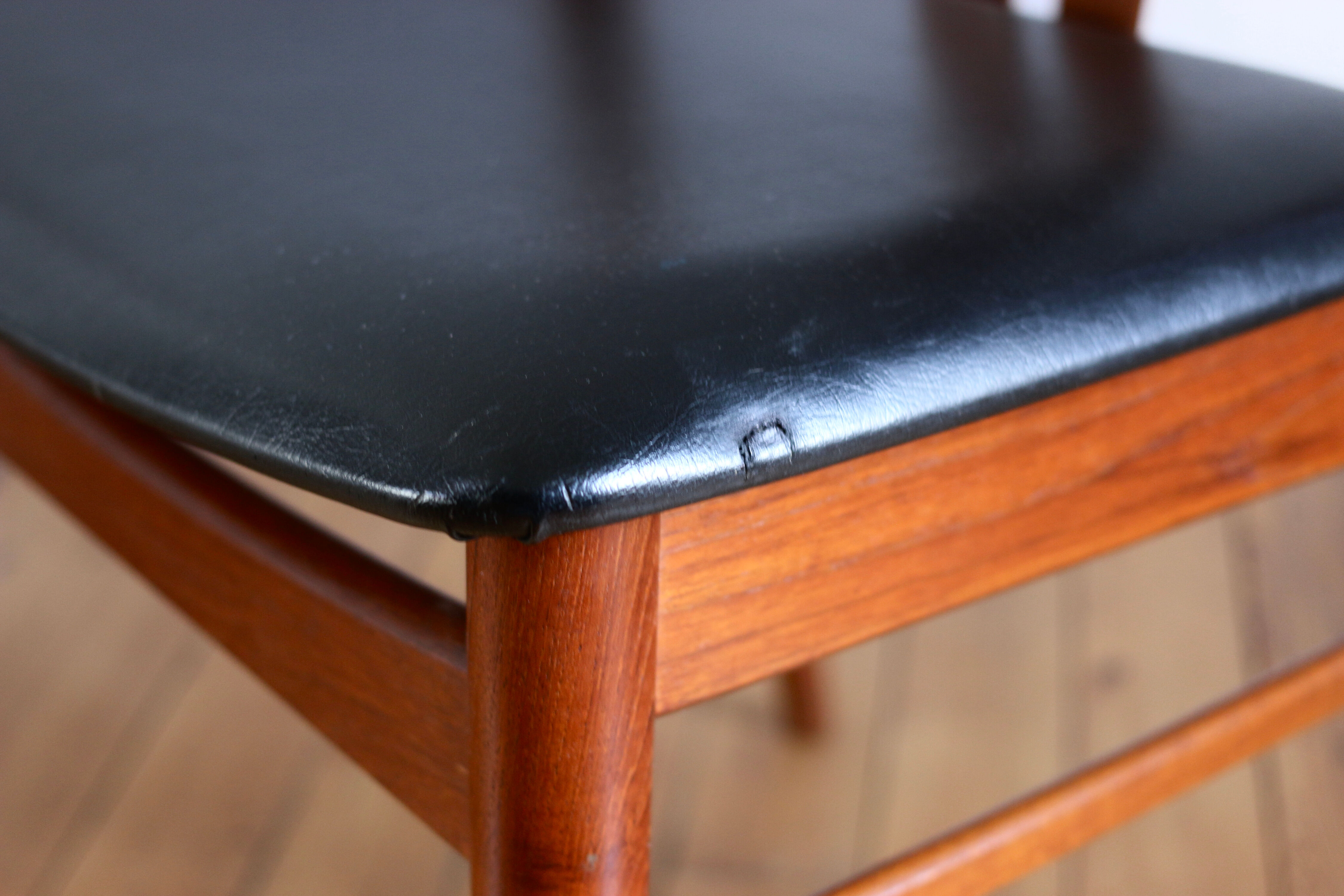 Series of 4 vintage Scandinavian teak chairs, 1960