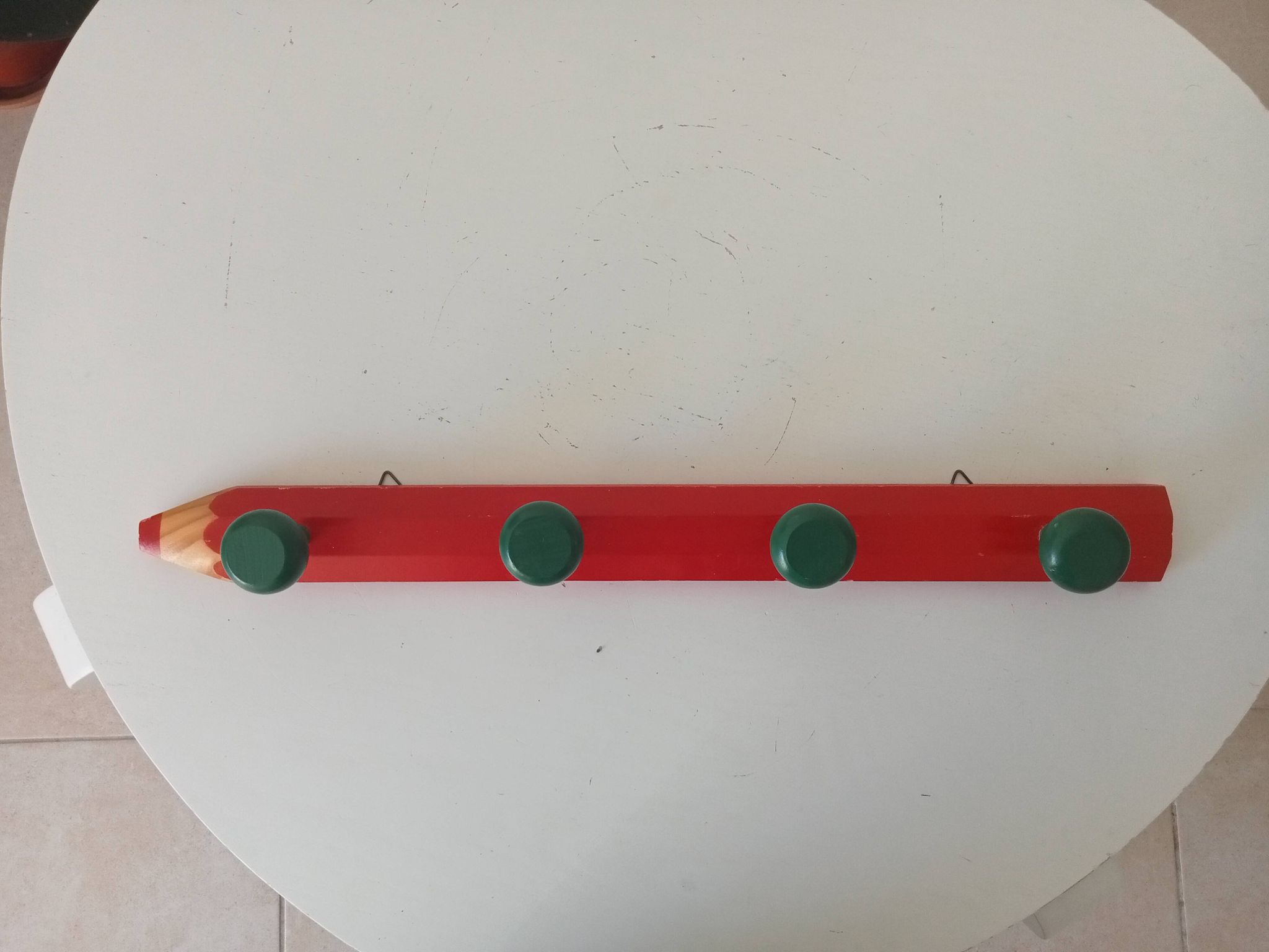 Porte manteau mural crayon vintage