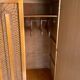Armoire chêne et rotin vintage