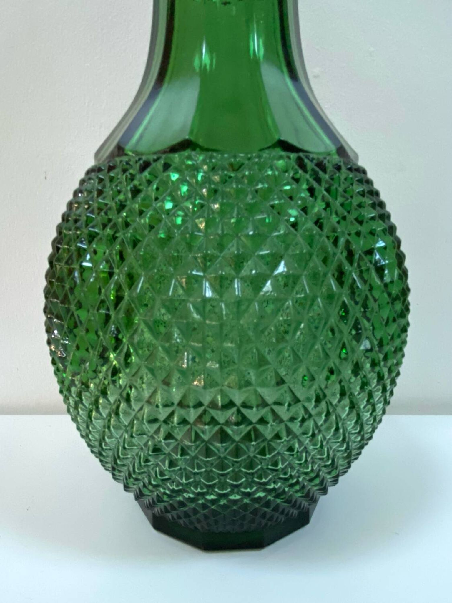 Italian carafe Empoli from the 1960s - Glass with diamond points.
