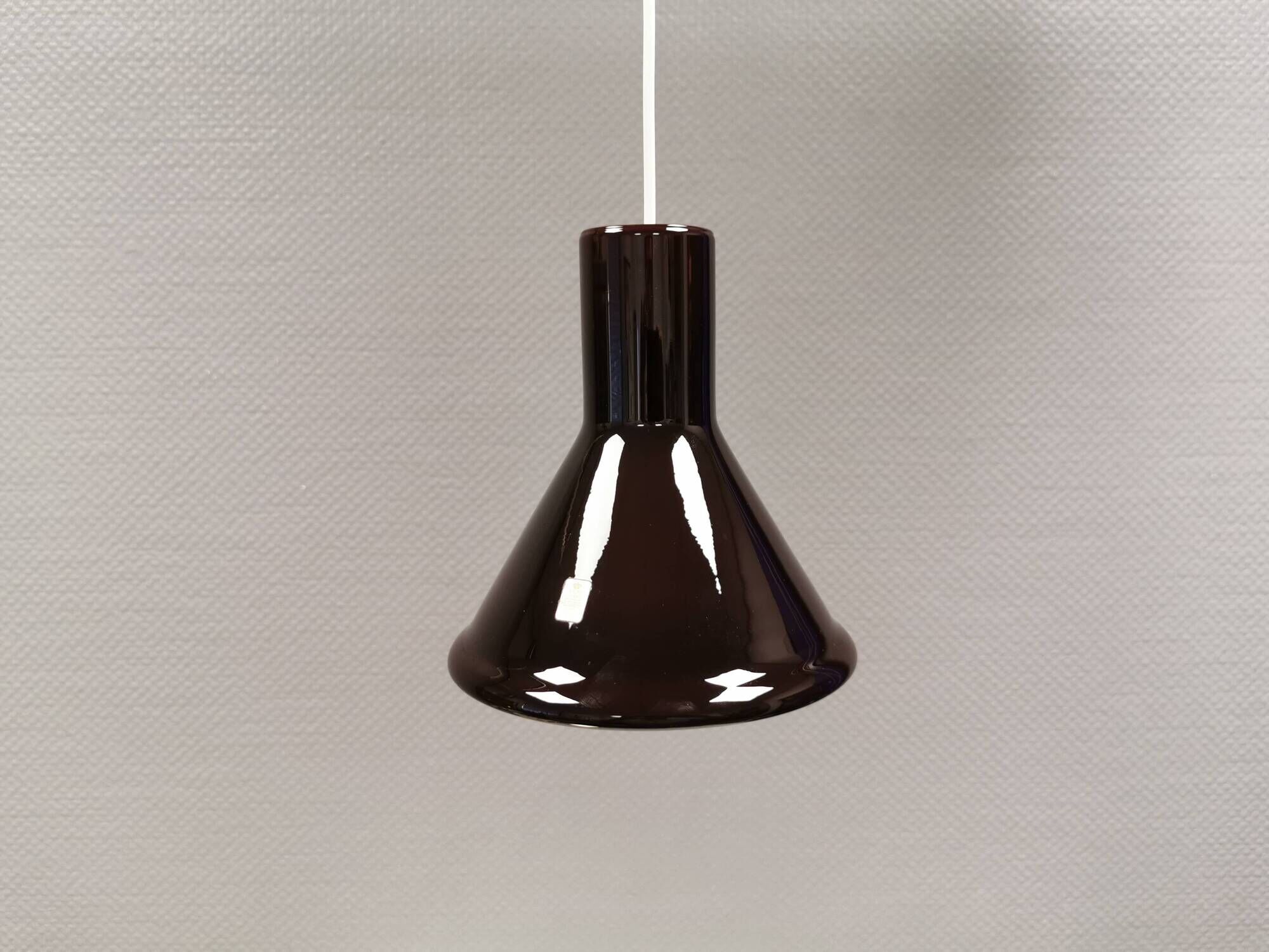 Holmegaard P&T pendant lamp with ‘aubergine’-coloured opal glass