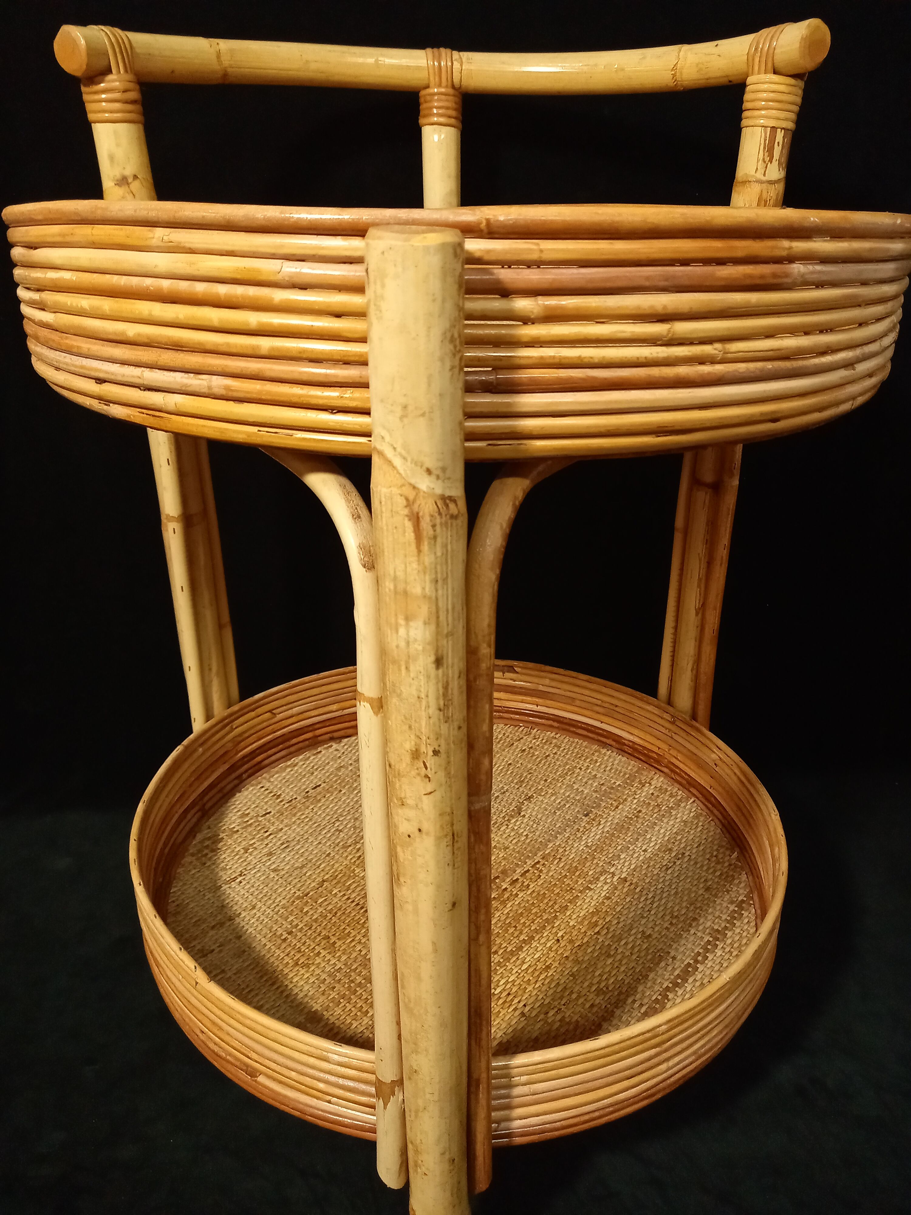 Round trolley with bamboo and rattan wheels