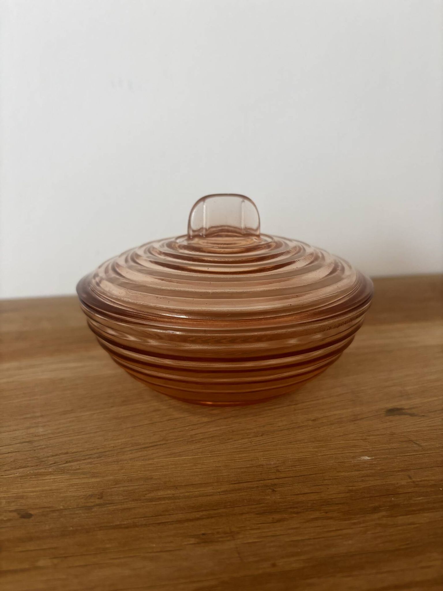 Sucrier en verre rose