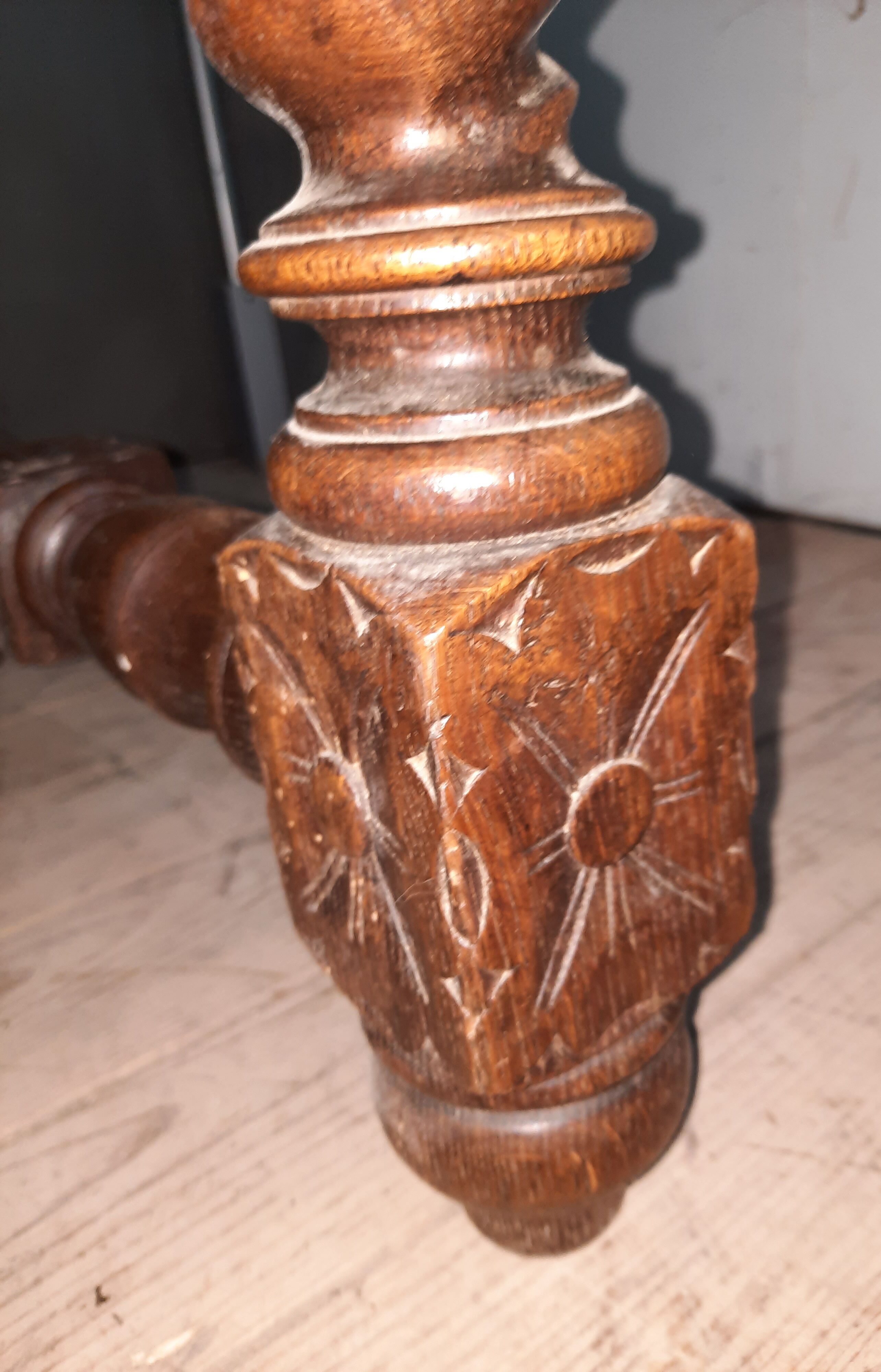 Table desk style Louis XIII