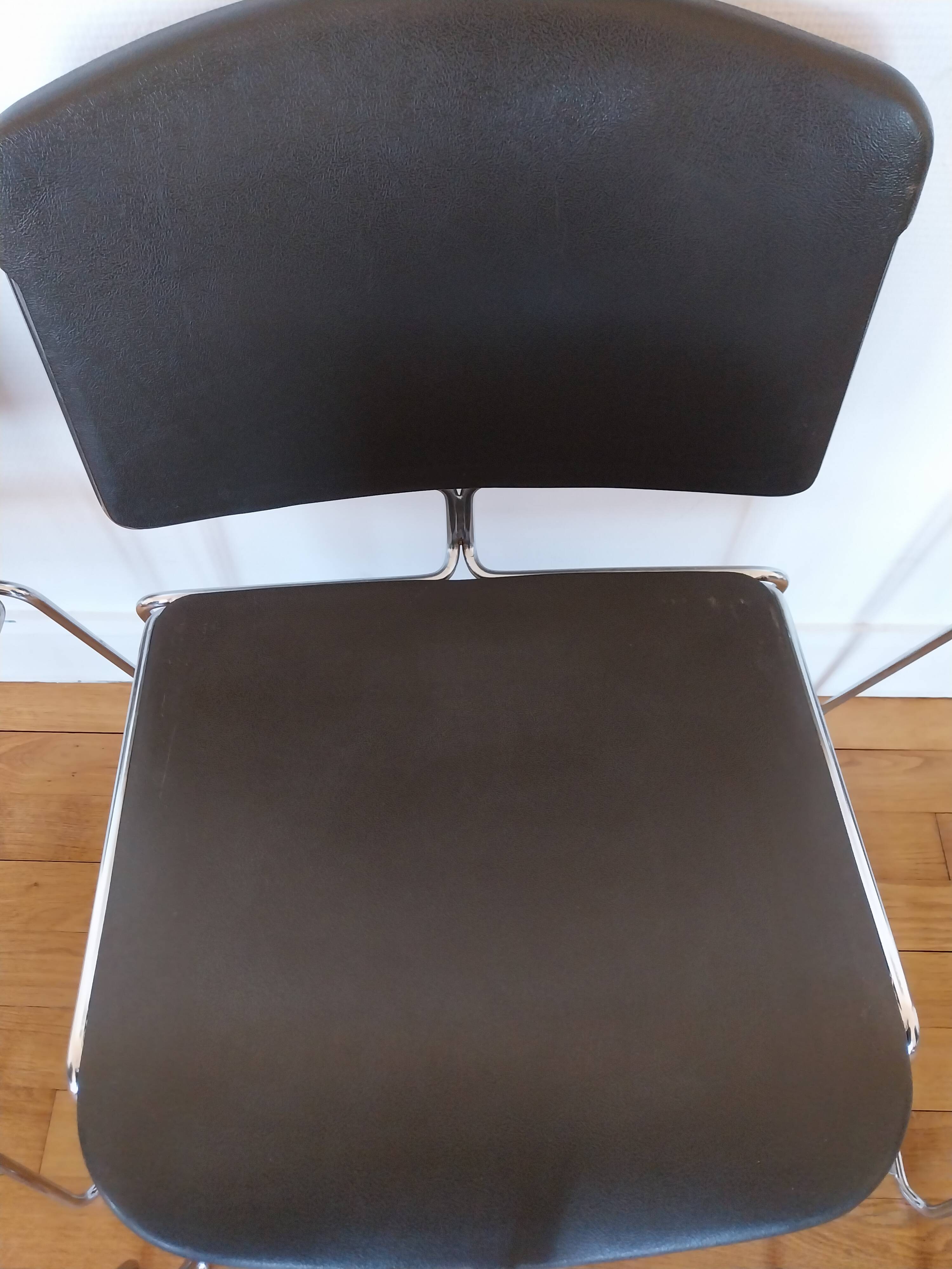 6 Max Stacker designer chairs for Steelcase