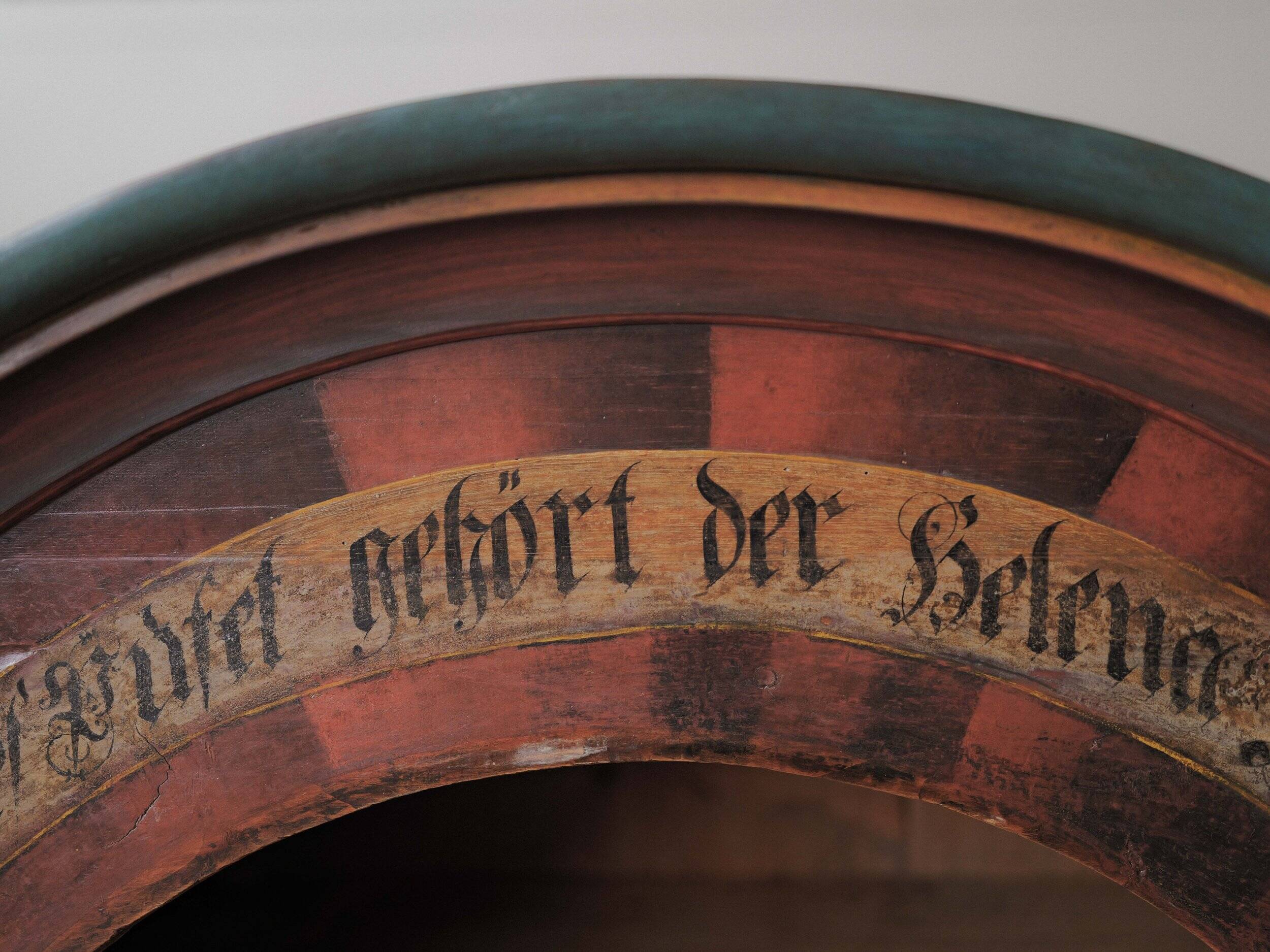 Bavarian wardrobe painted in solid pine, Folk Art, 19th century