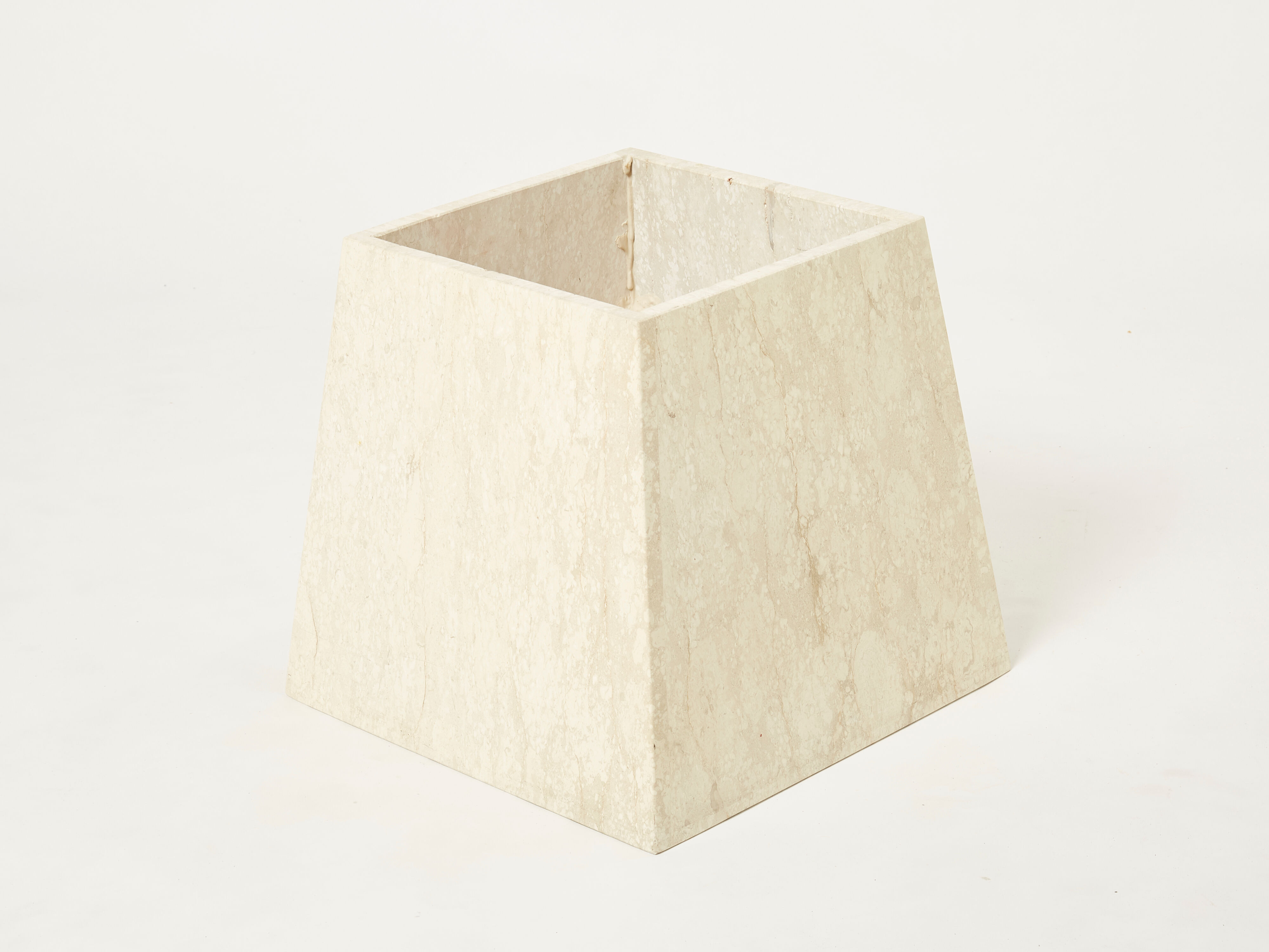 Large free-shaped coffee table clover in Italian travertine 1970