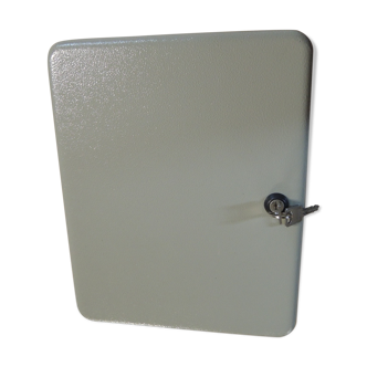 Small key cabinet