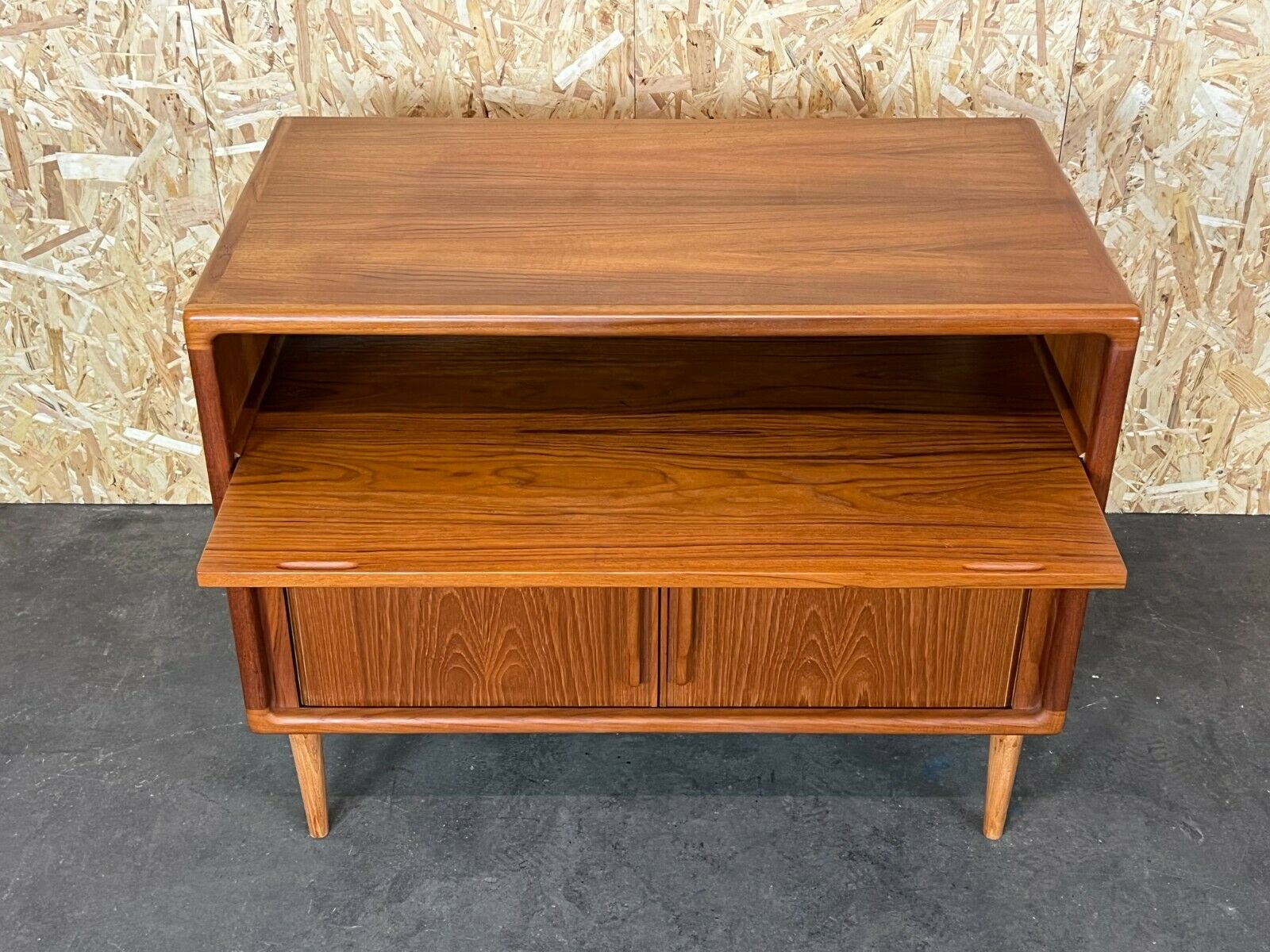 60s 70s teak sideboard Credenza cabinet Danish Modern Design Denmark 70s