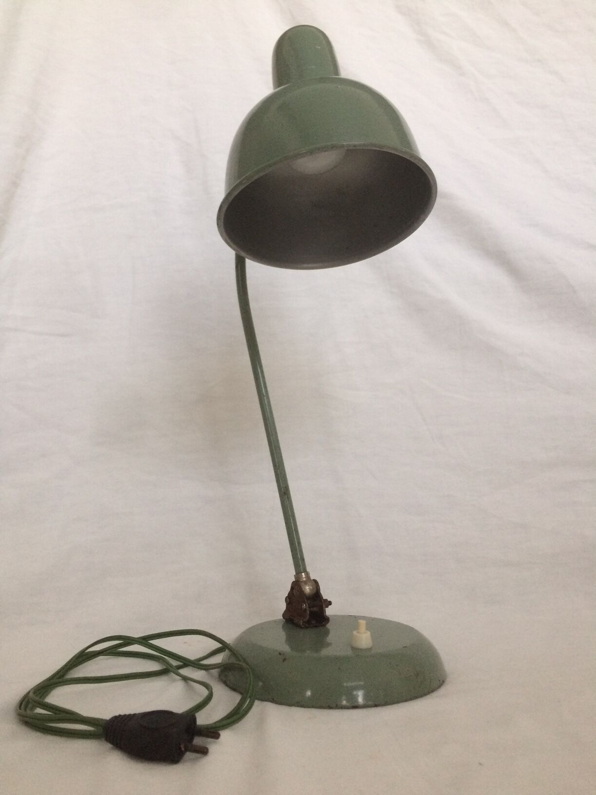 Industrial table lamp