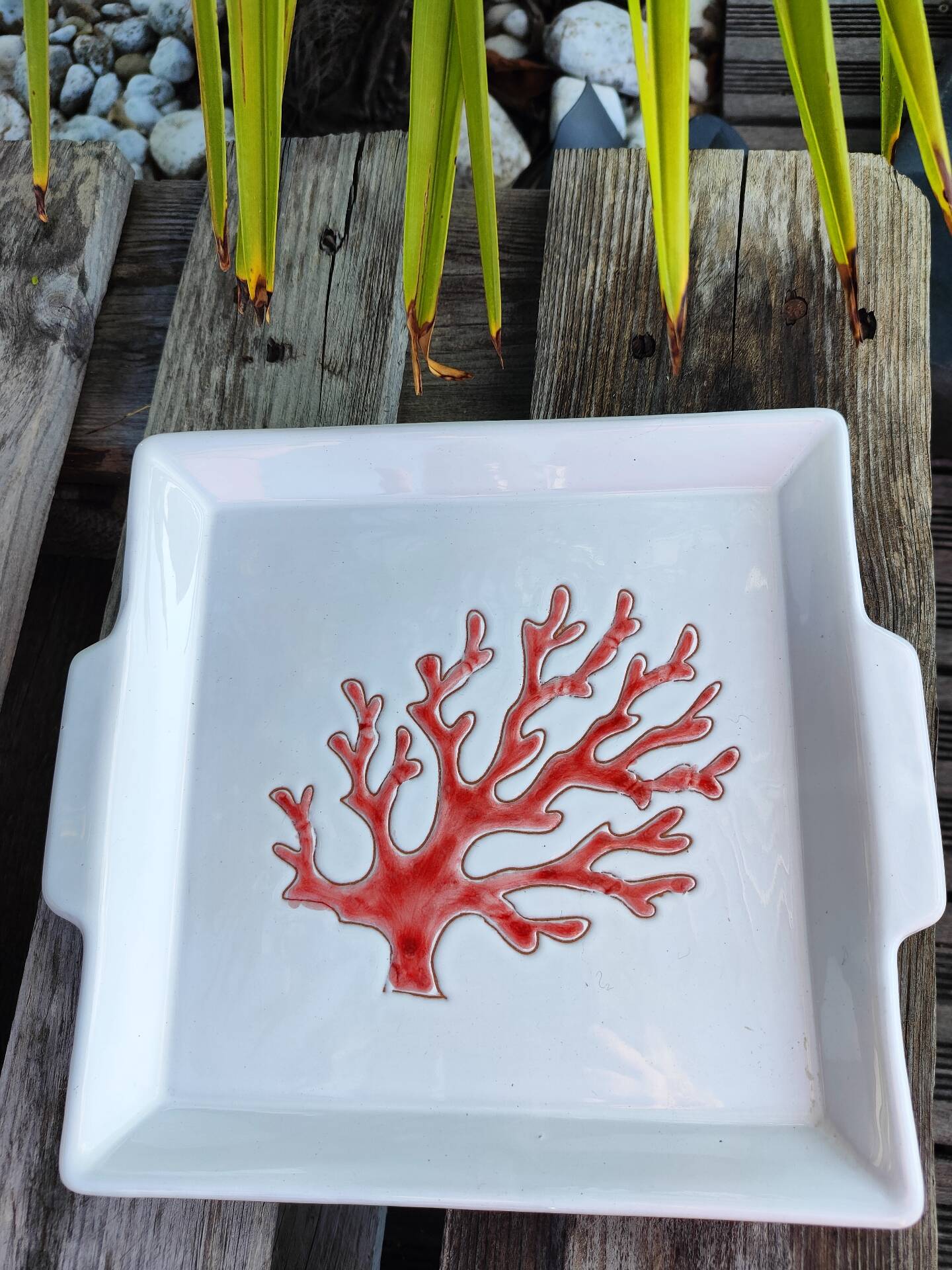 Square serving dish
