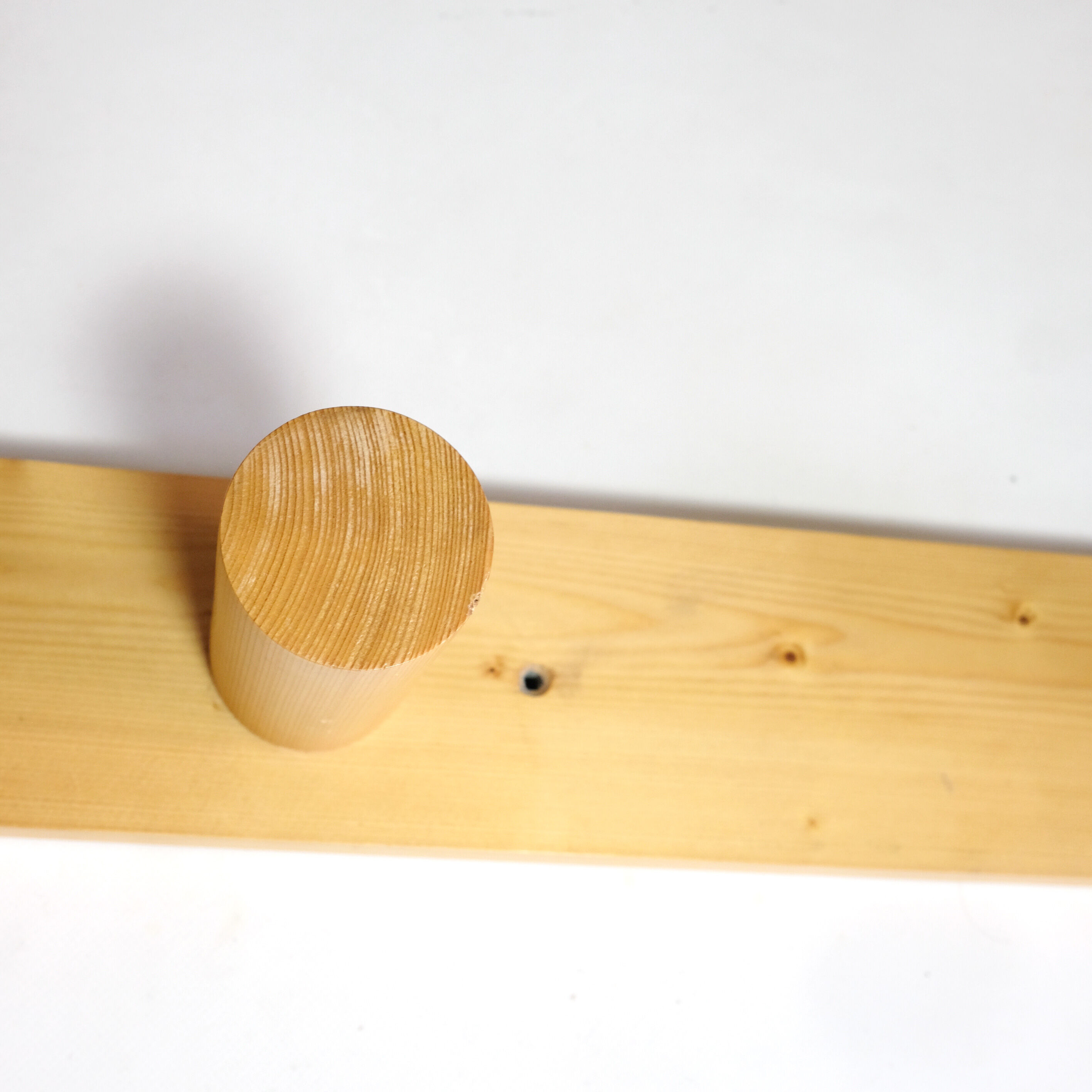 Charlotte Perriand, solid pine coat rack, 104 cm.