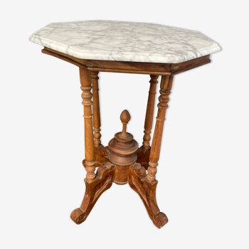 Indian pedestal table