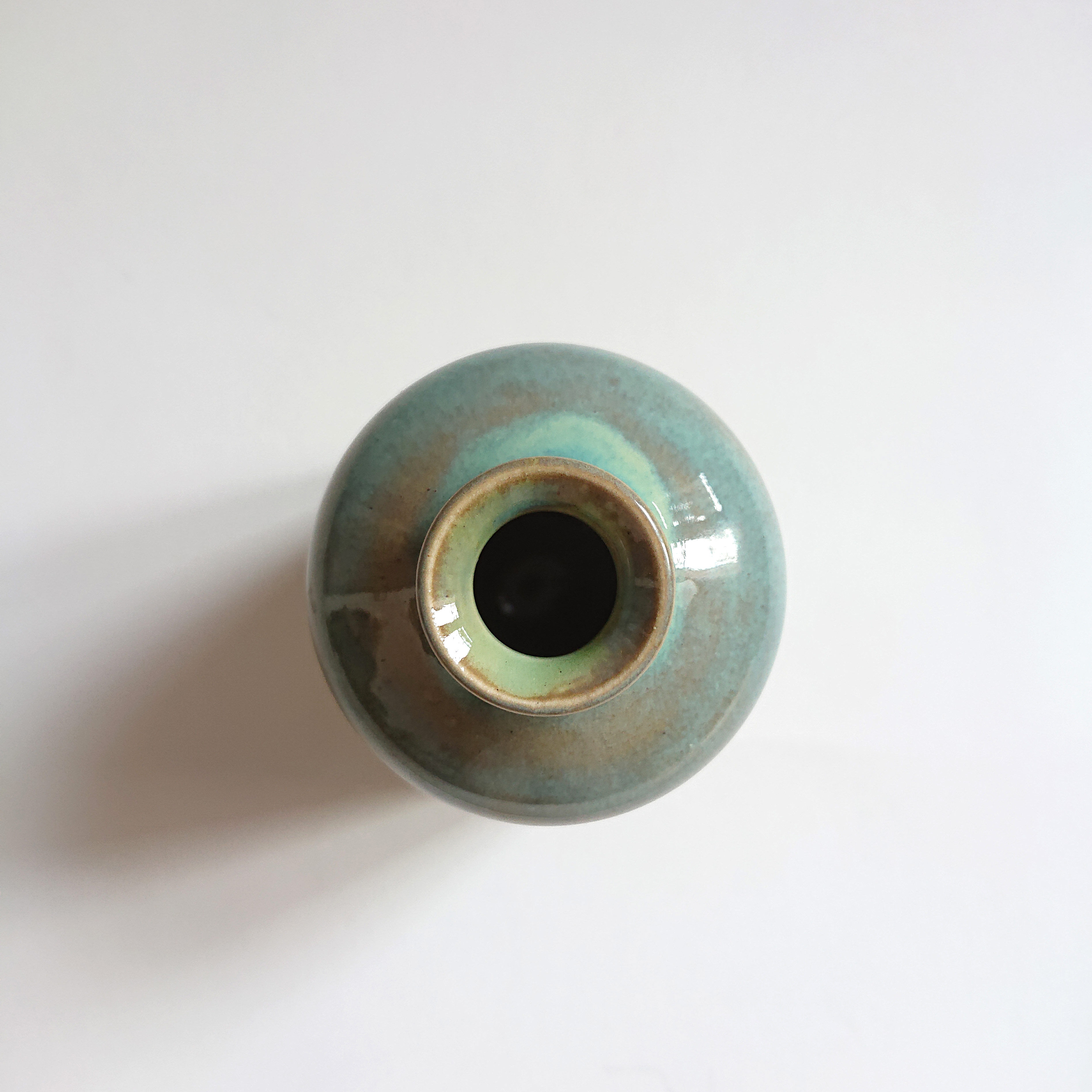 Vase celadon cocoon