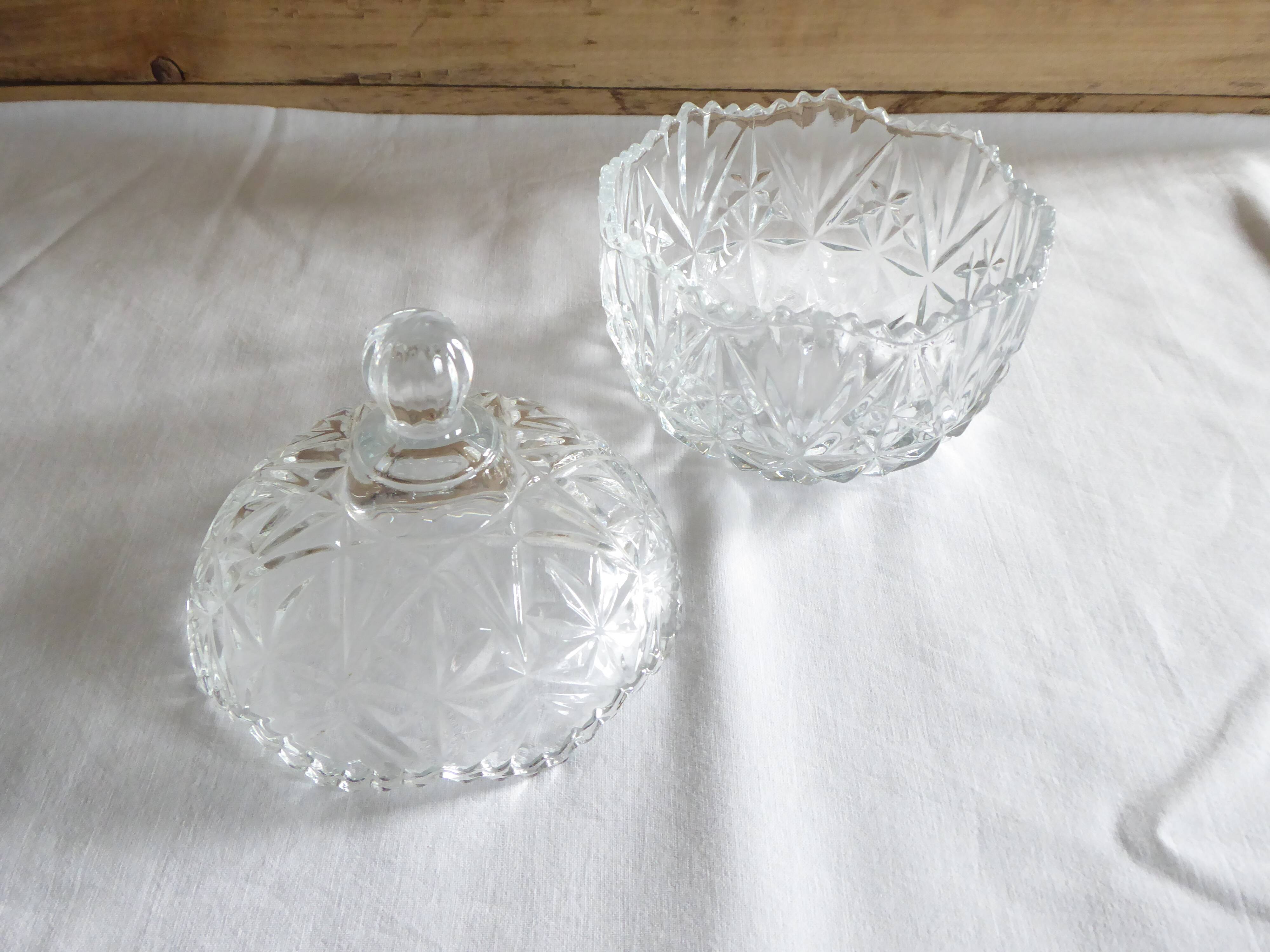 Bonbonniere, Sugar Bowl, Covered Glass Pot