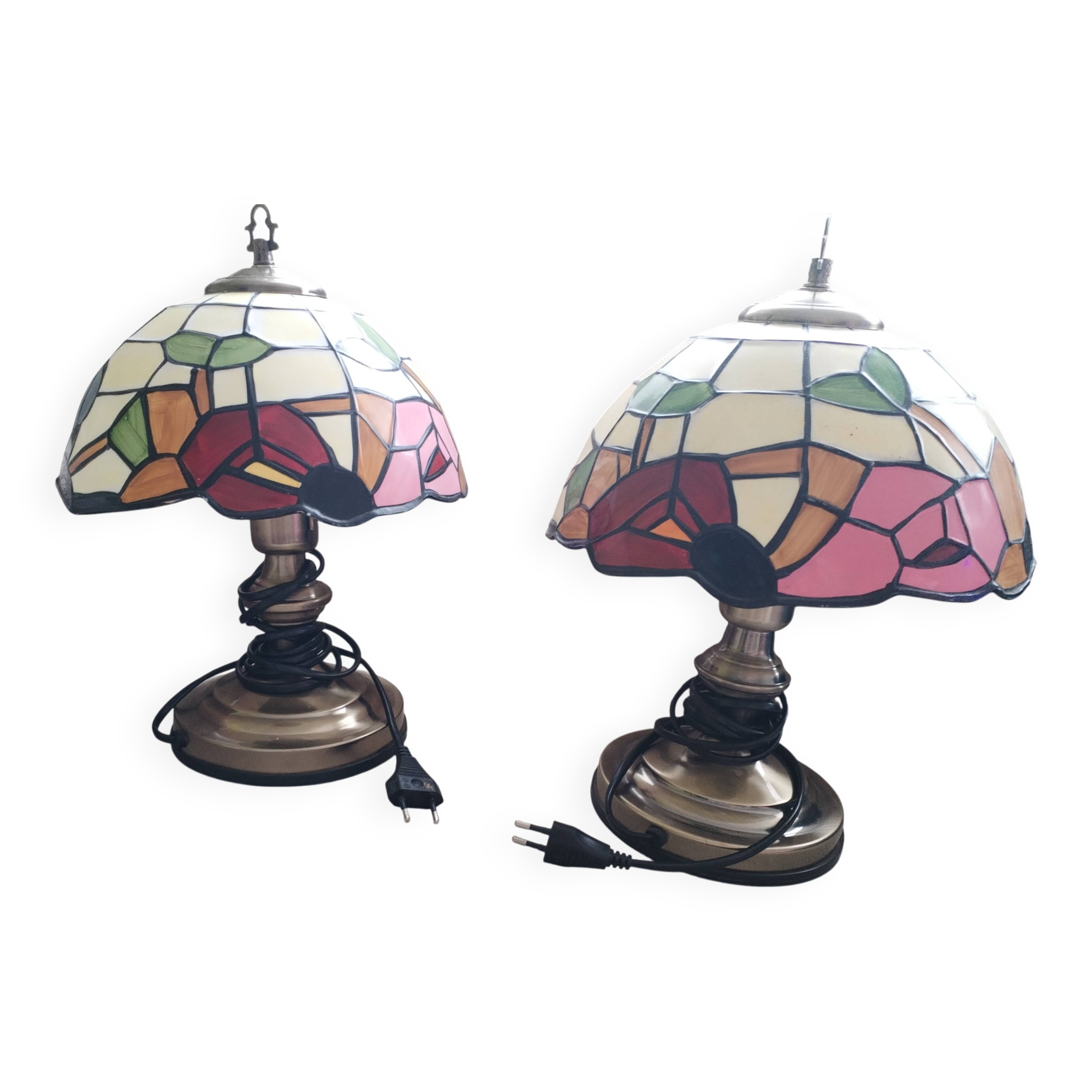 2 Tiffany-style touch-sensitive table lamps