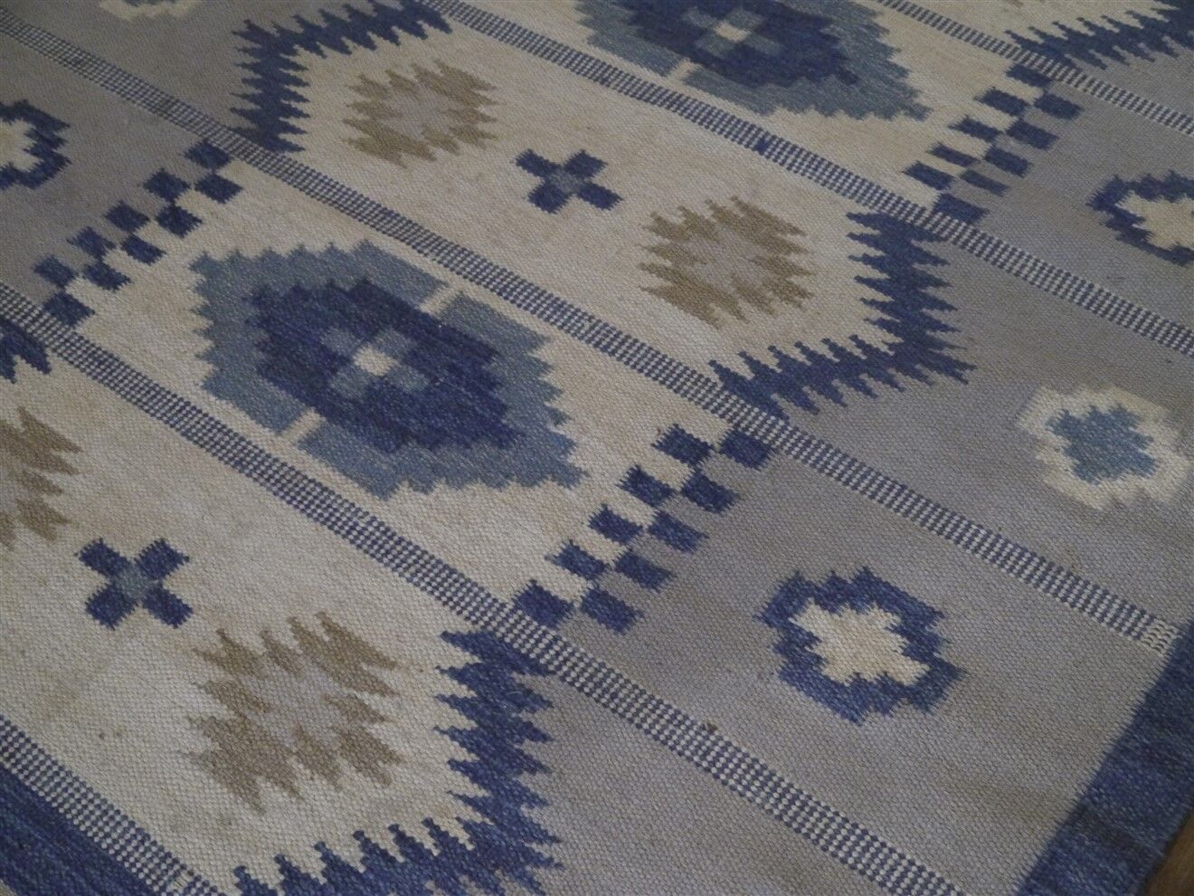 Scandinavian carpet "rolakan" in wool 1960 254x172cm