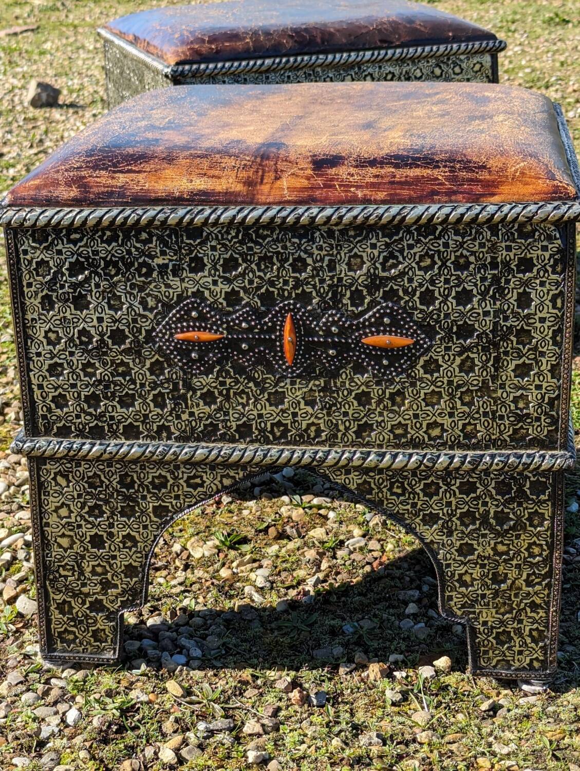 2 oriental stools/poufs in wood/metal/leather