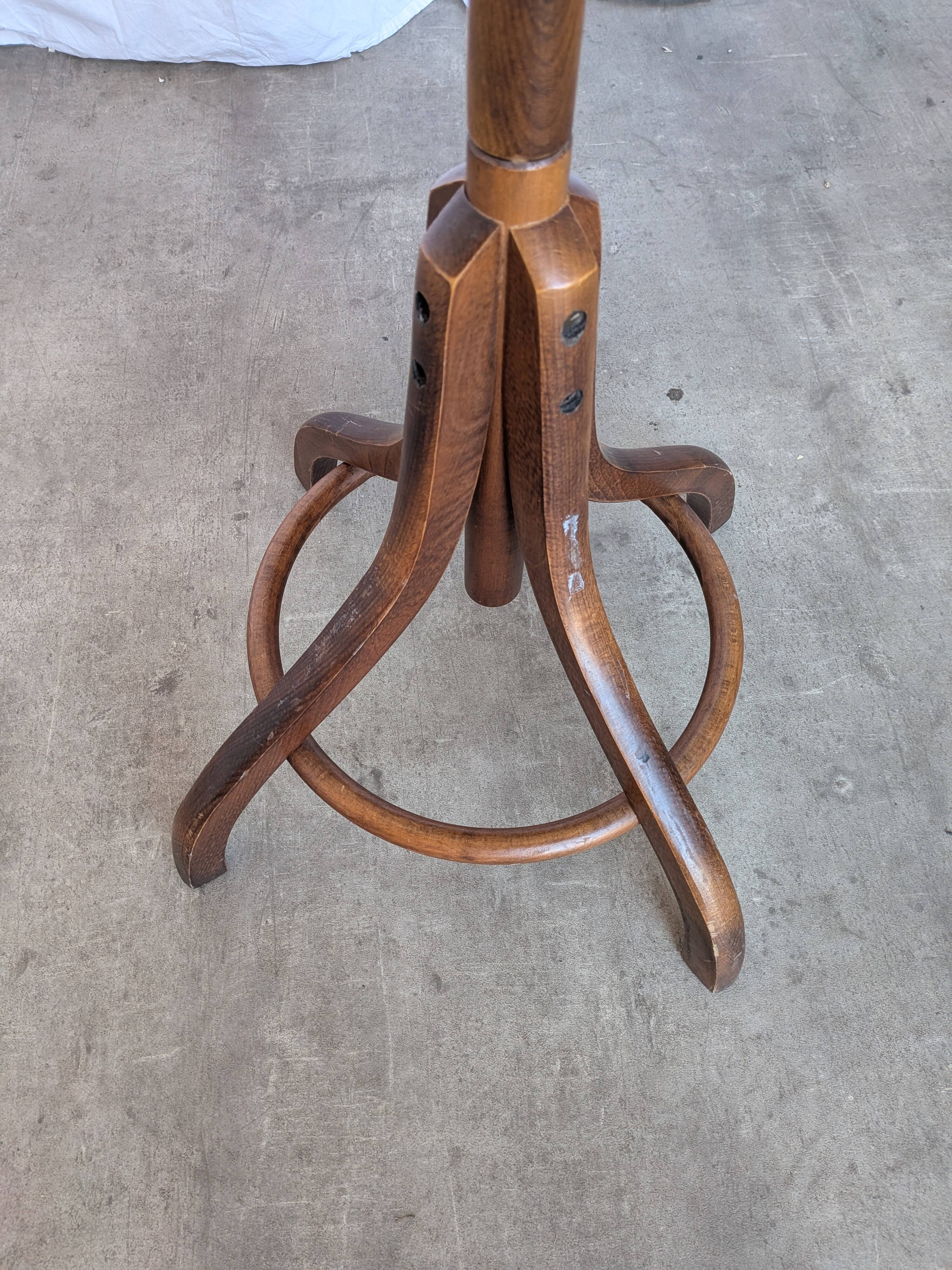 Porte-manteau vintage en bois cintré, arbre à hall Thonet, meuble d'entrée en bois foncé