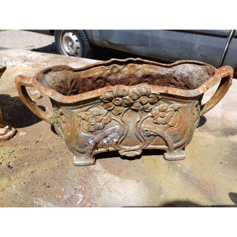 4 cast iron planters from 1900 from Charleville-Mézières, rockery style