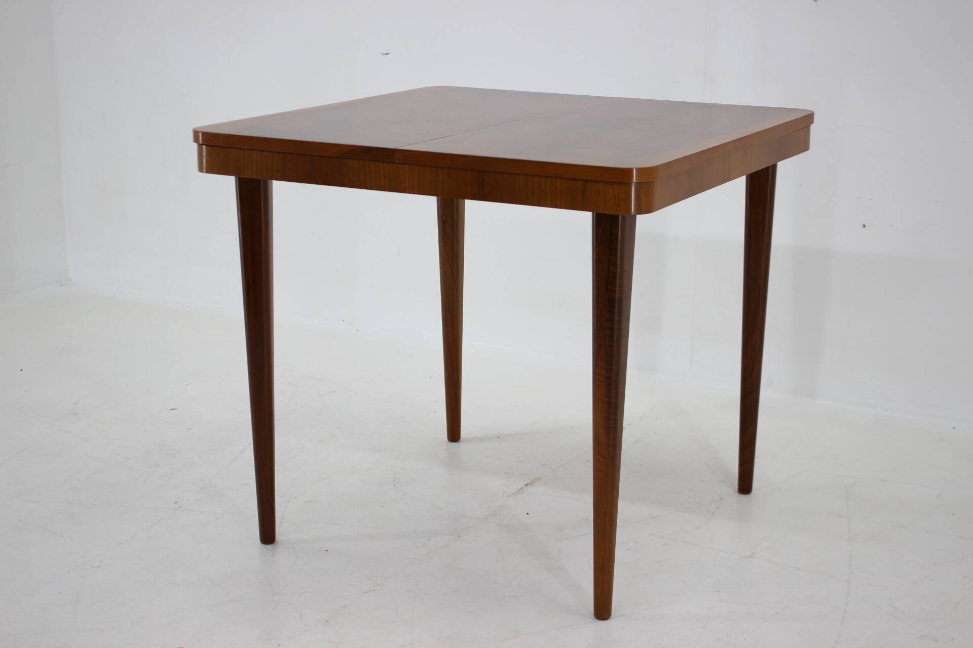 1940s Jindrich Halabala Extendable Dining Table in Walnut, Czechoslovakia