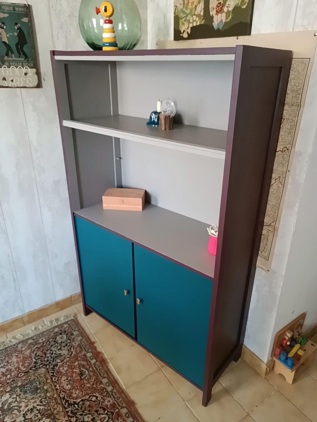 Library/ Shelf/ Storage furniture