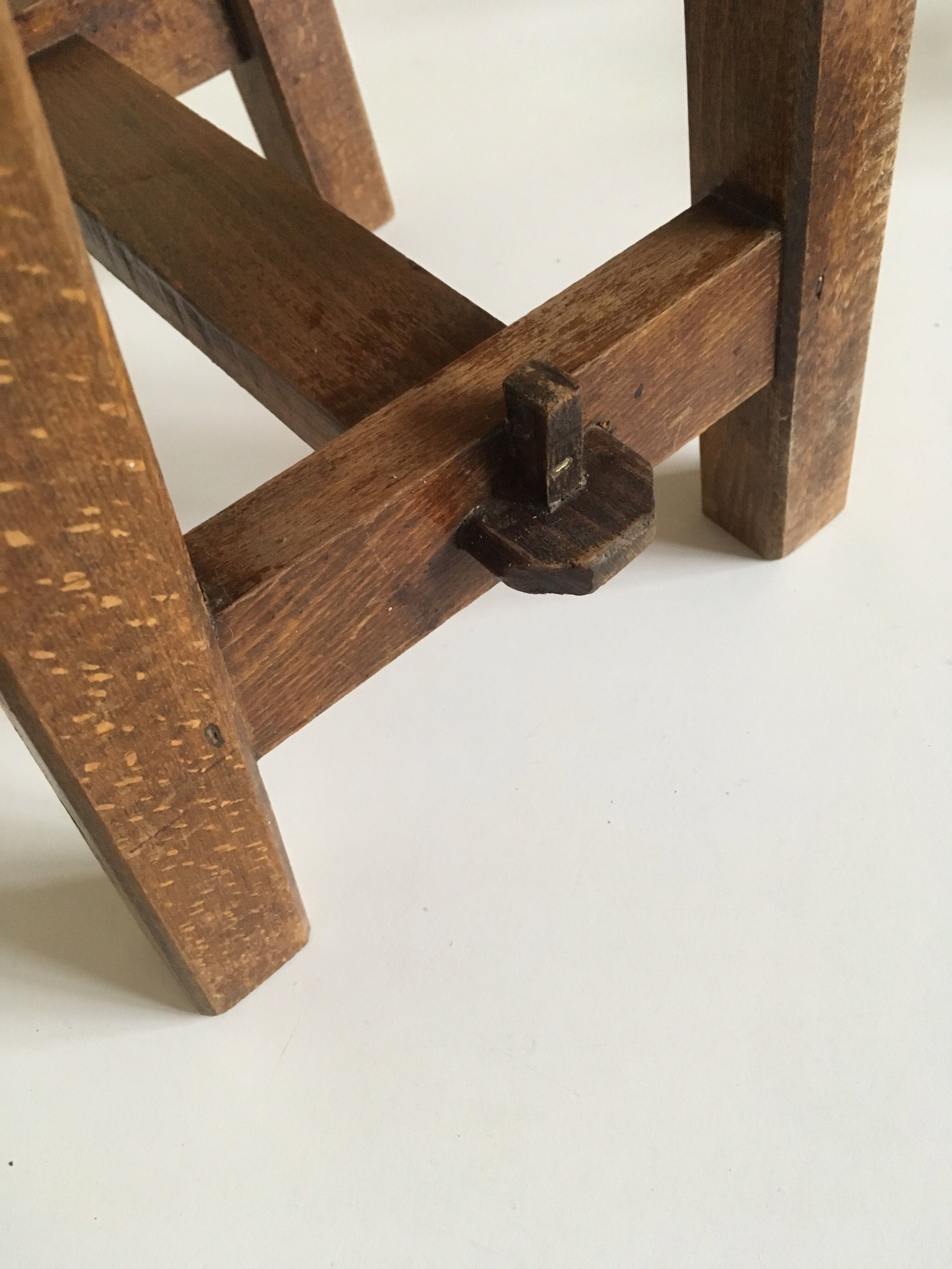 Shaker Hudson Farm stool