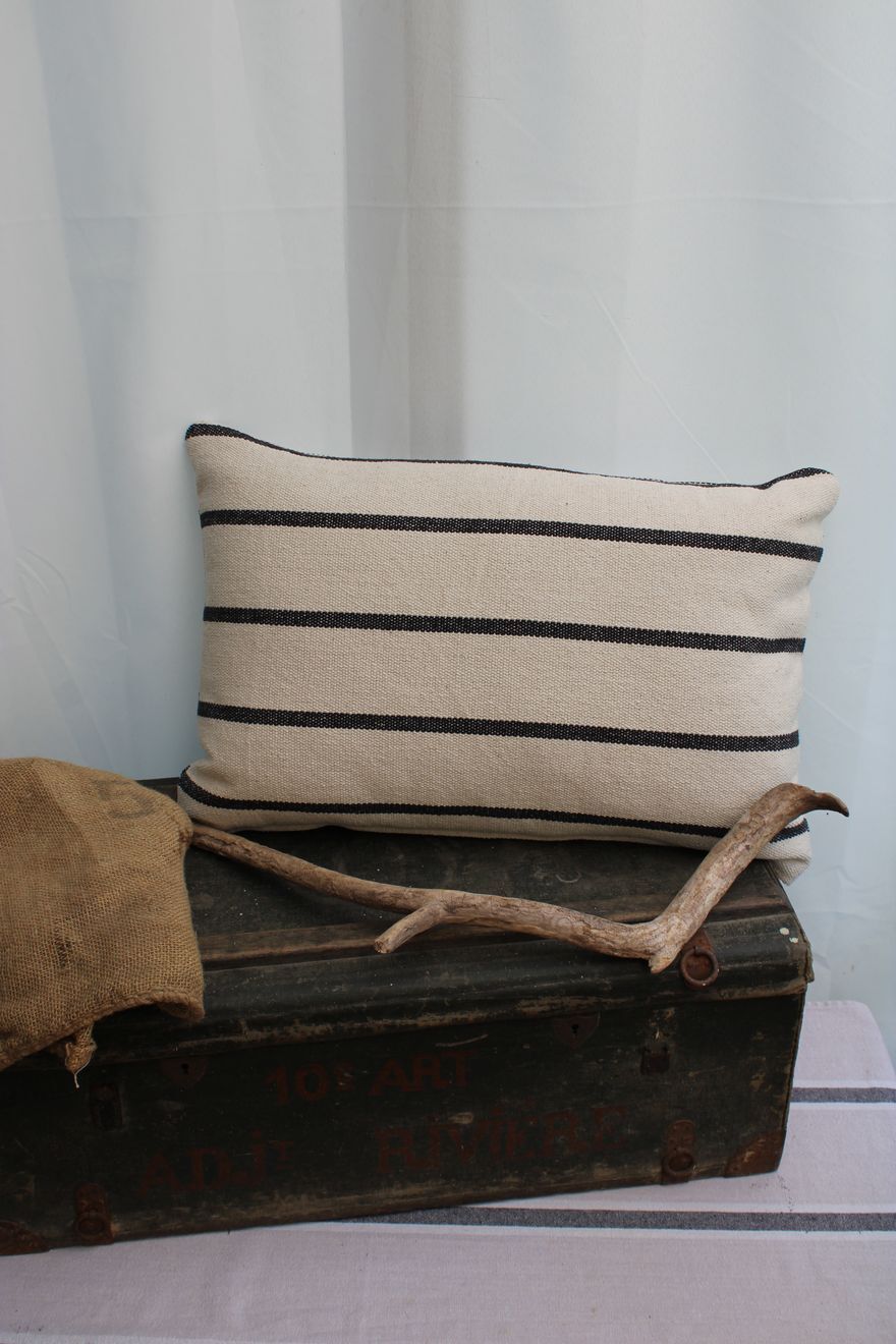 Coussin rayé