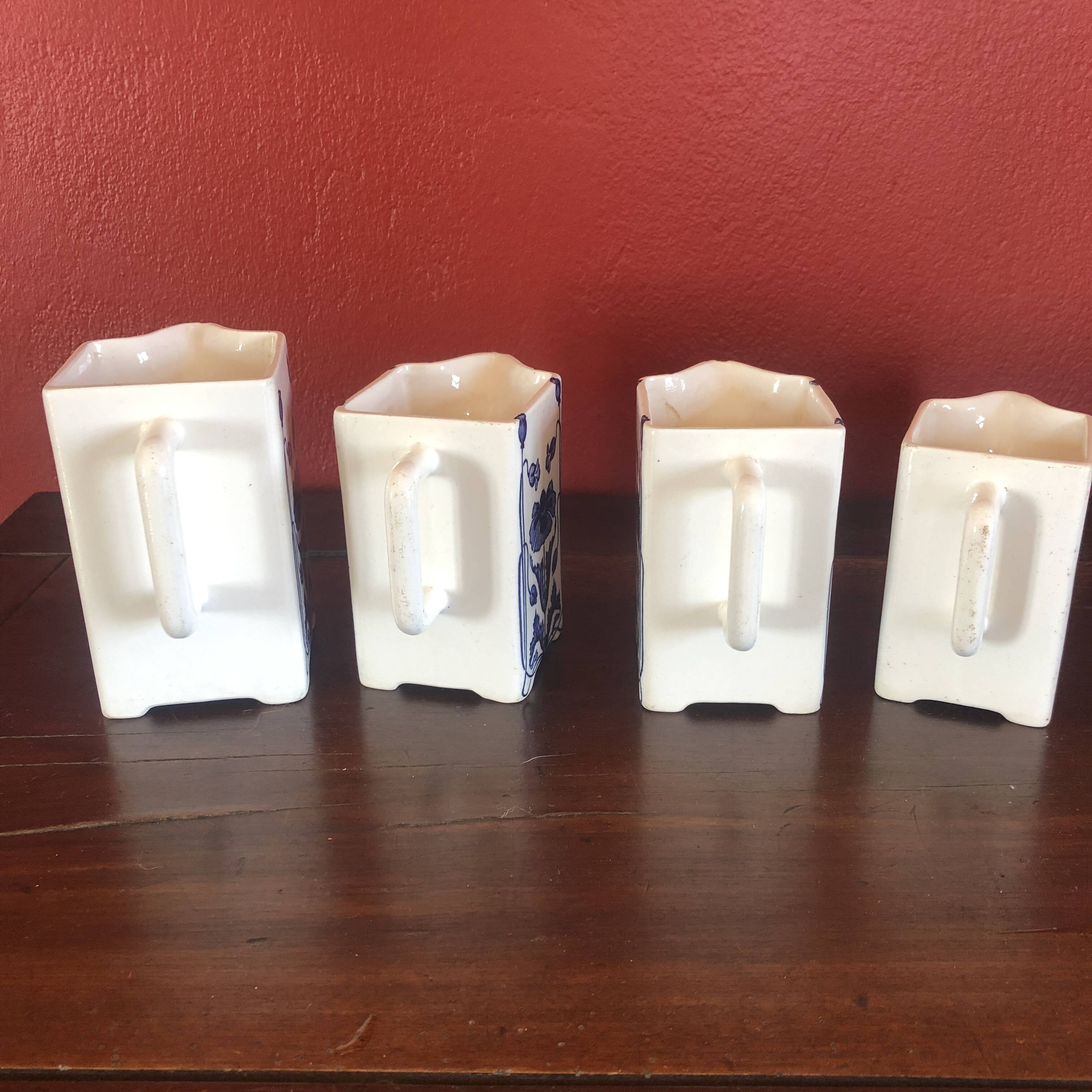 4 pots à lait bleu cobalt