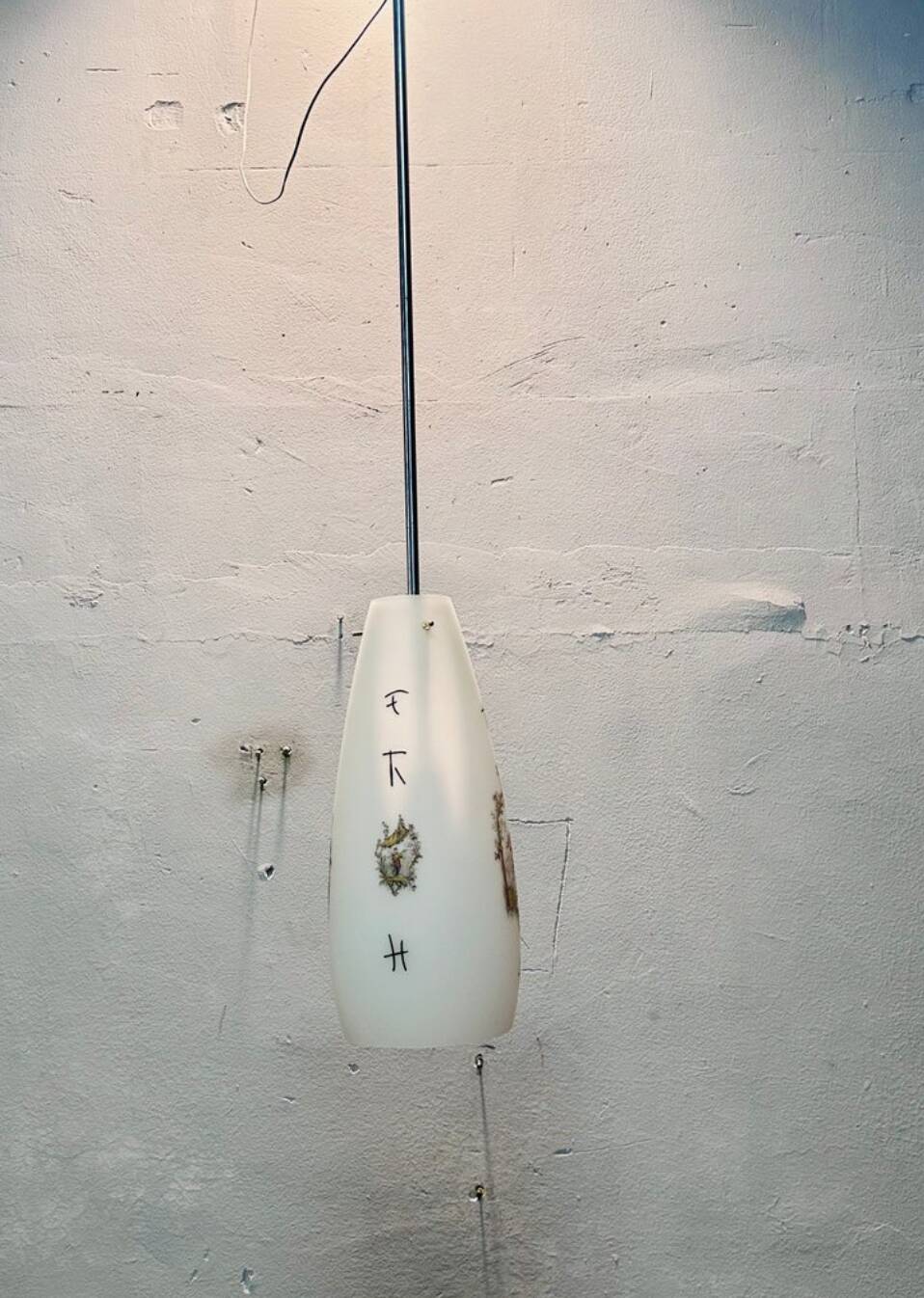 Lampada a sospensione vintage bianca, anni '70