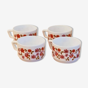 Lot de 4 tasses Arcopal modèle Scania