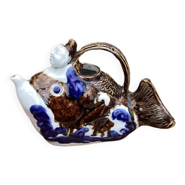 Théière Hirado Riding Carp Tea 1860-1910