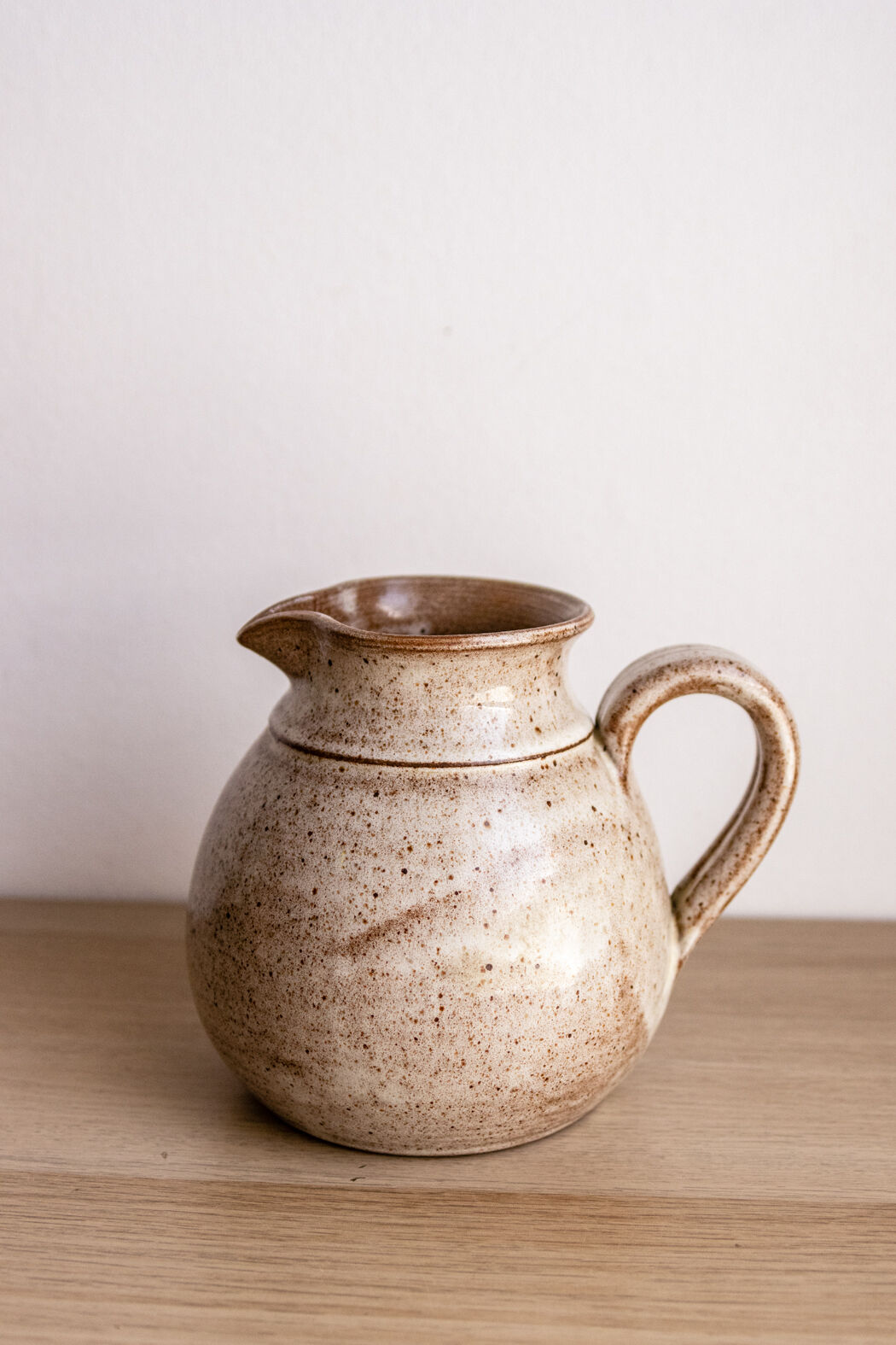 Sandstone pitcher