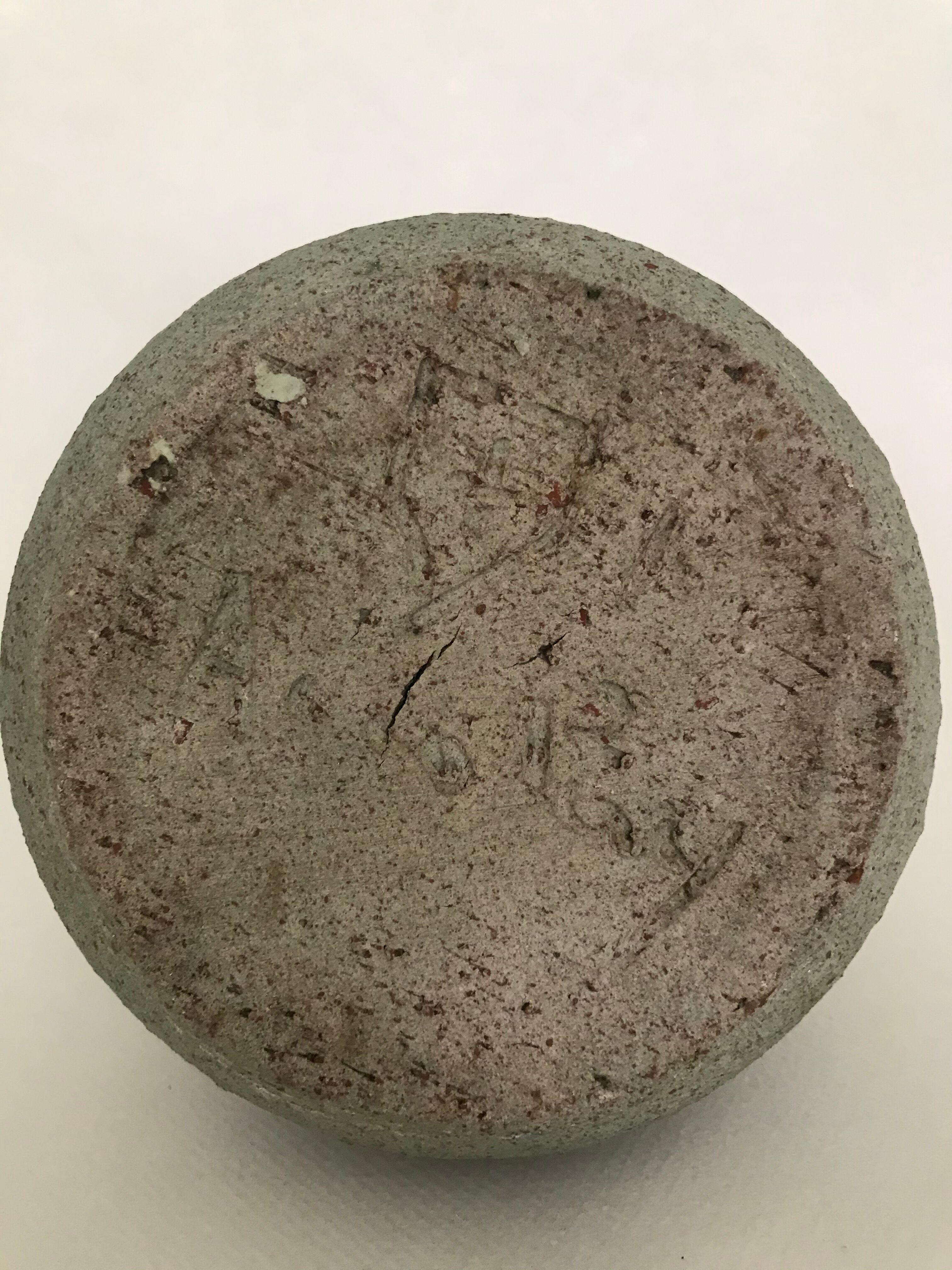 Pichet Accolay en grès, terre chamotée, couleur pistache, vers 1950/1960