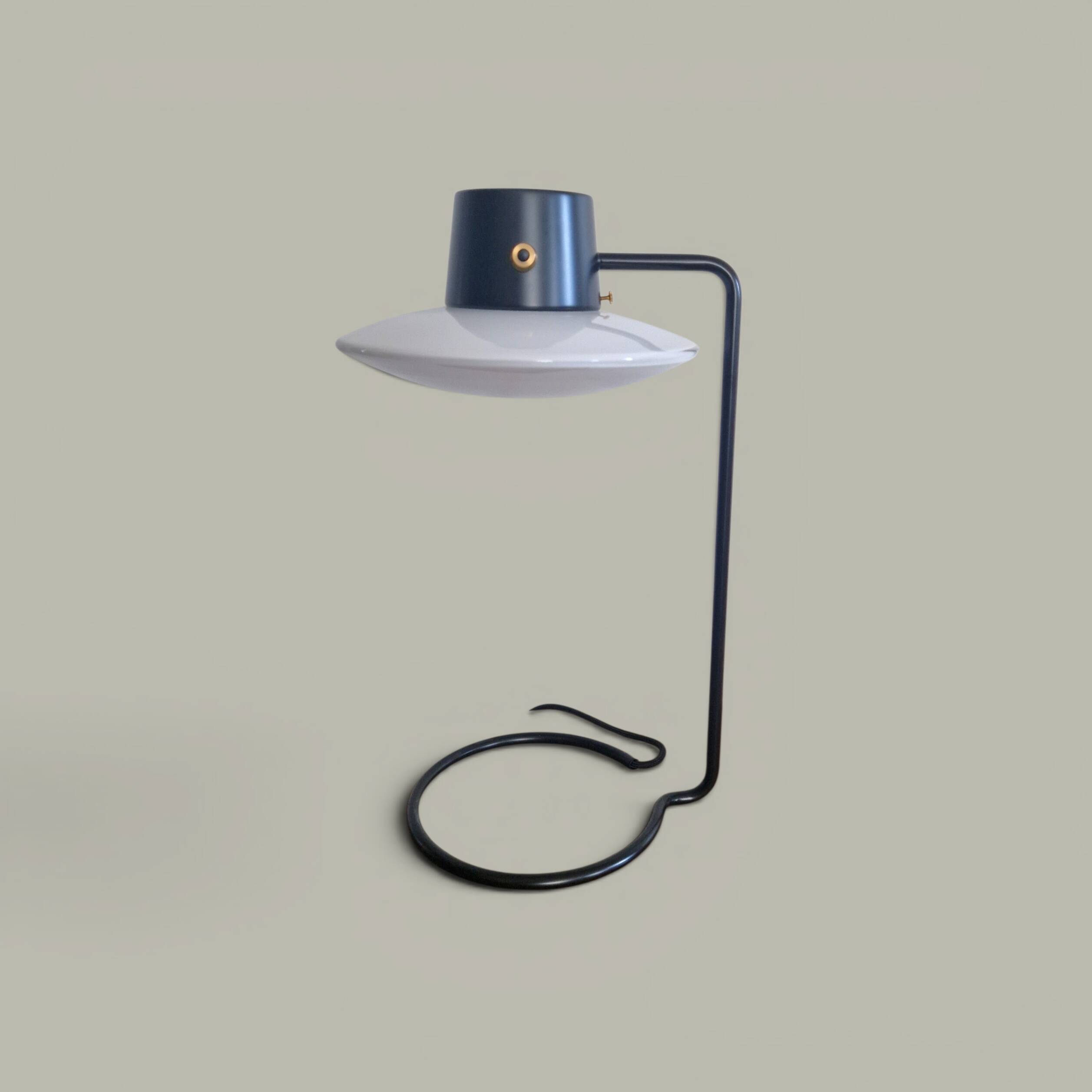 Lamp A.J. Oxford - Louis Poulsen - Design Arne Jacobsen 1963