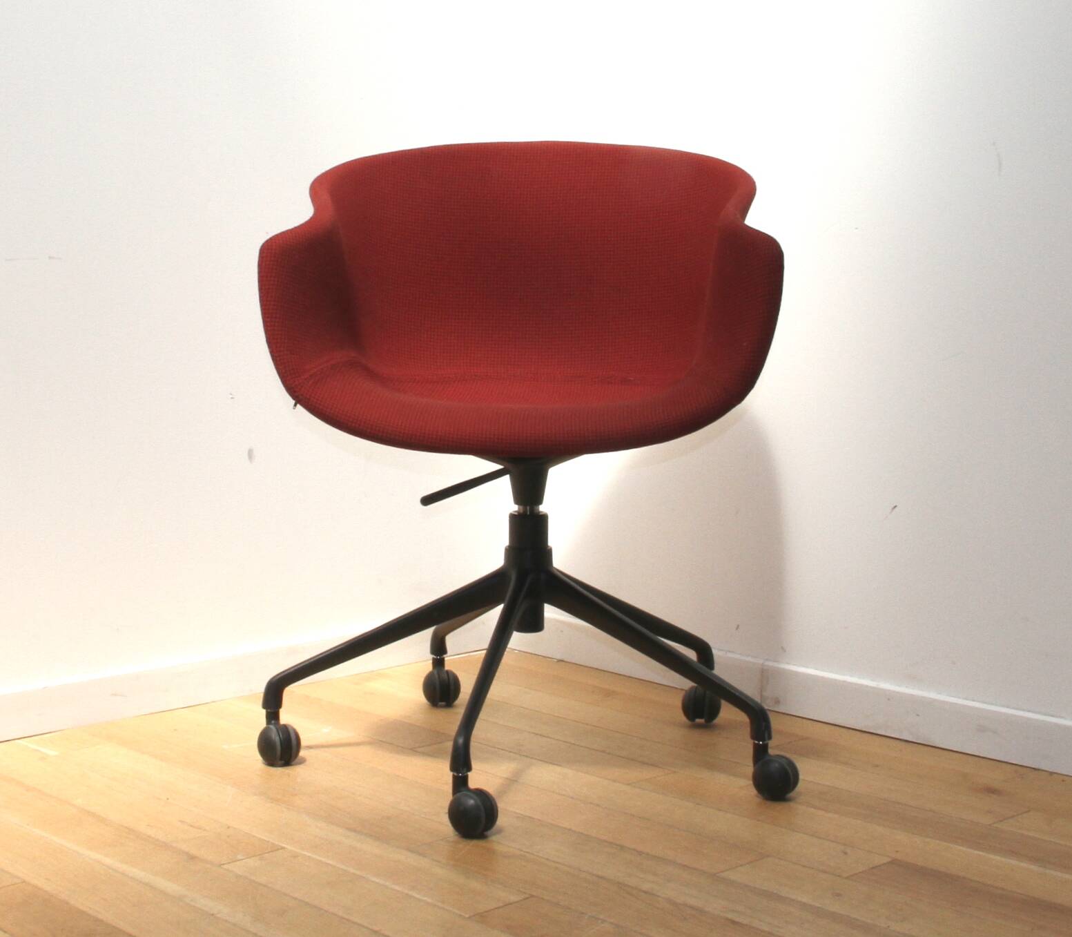 Bai office armchair, Onderrata