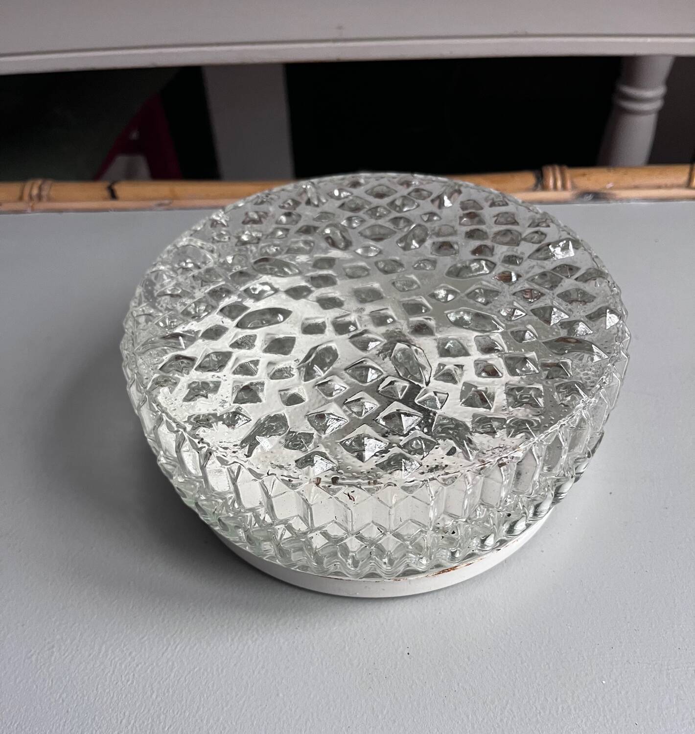 Plafonnier verre moulé vintage
