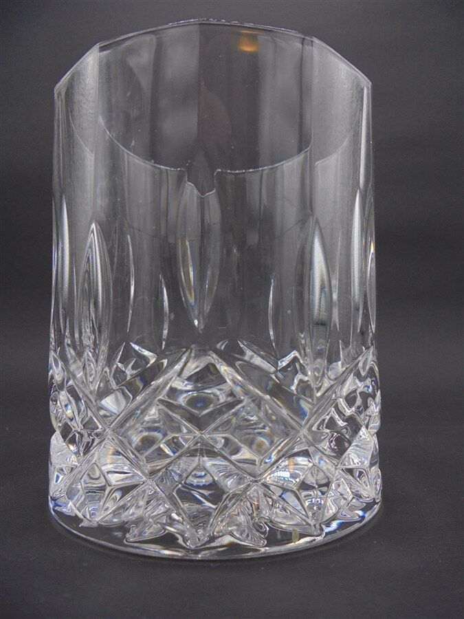 Whisky glass service