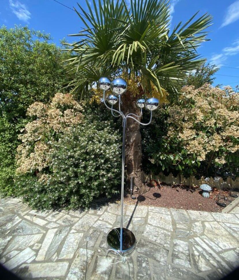 Eye Ball Floor Lamp