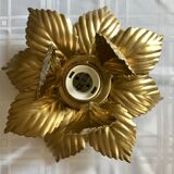 Golden flower wall lamp