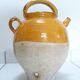 Poterie ancienne, cruche à eau