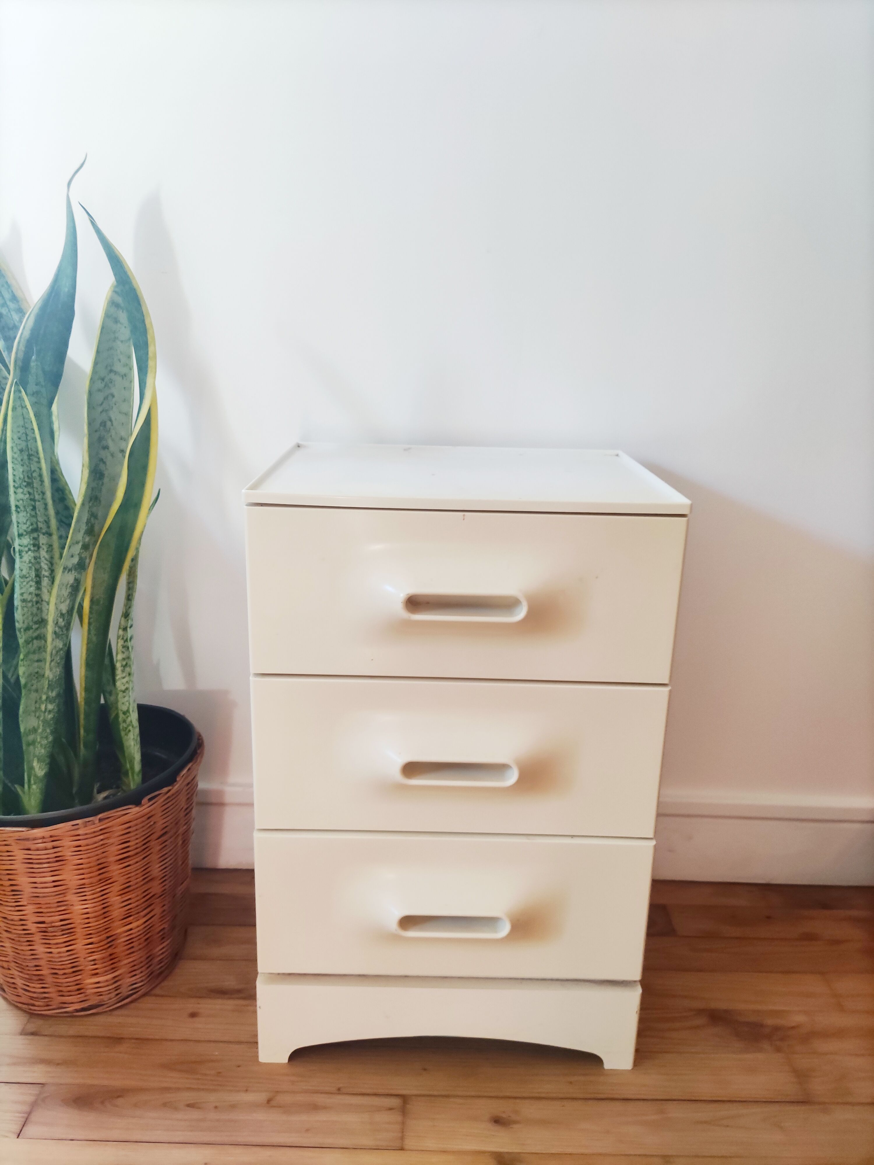 Commode années 70 à 3 tiroirs