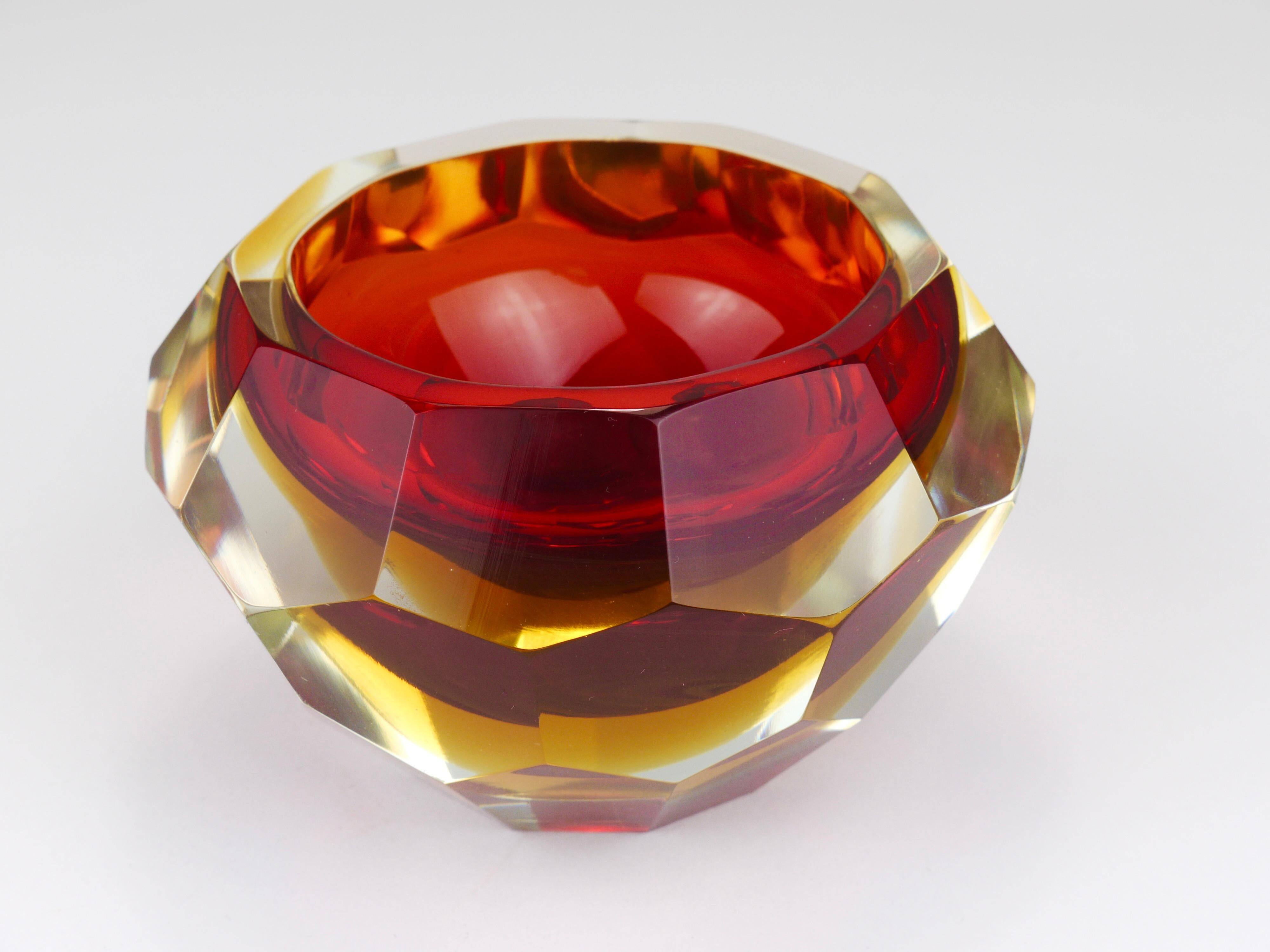 Mandruzzato Sommerso Bol Facetté en Verre Murano pour Caviar, Italie, 1960s