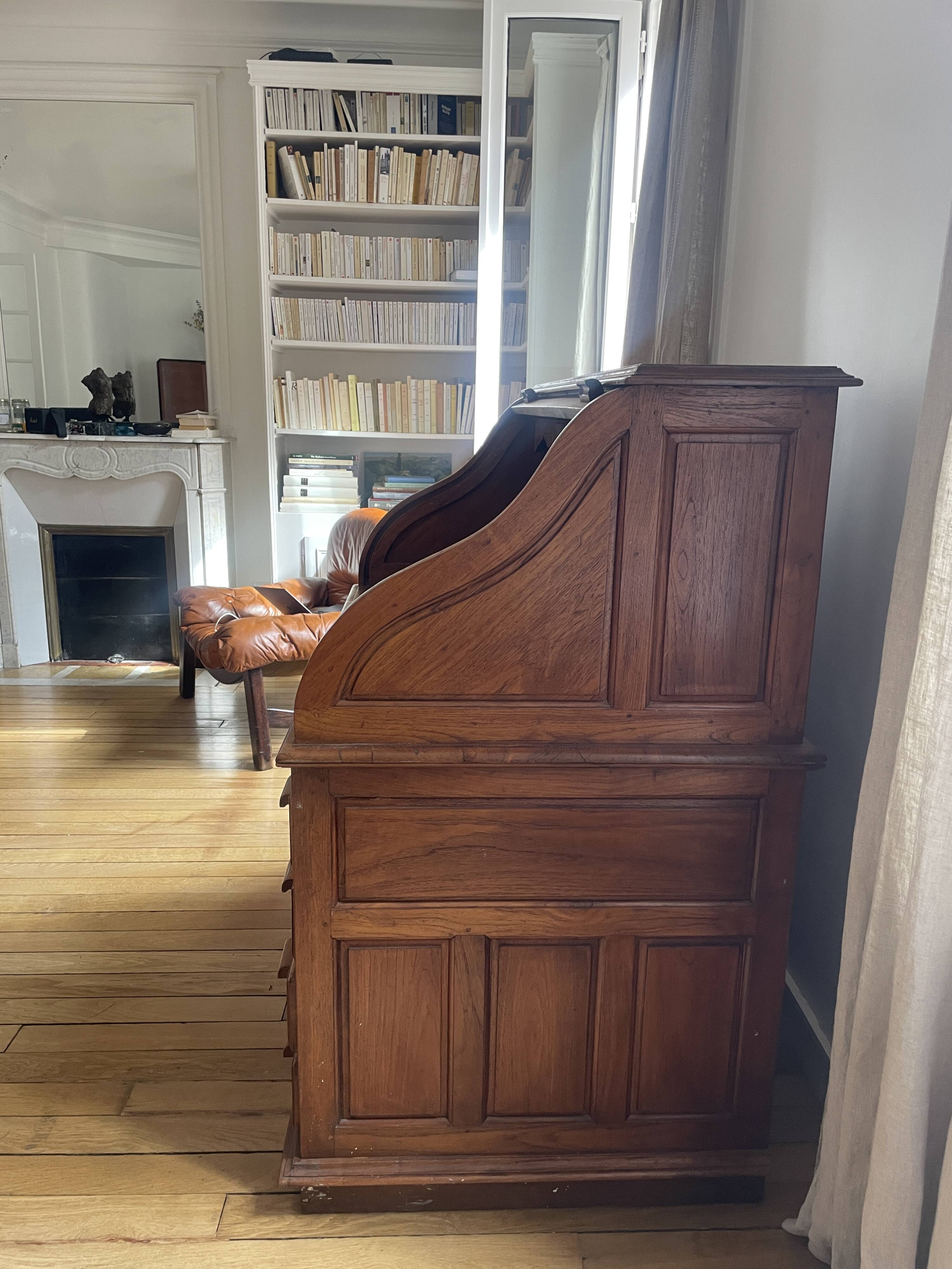 Antique American desk with curtain – original model from the 1920s/30s.