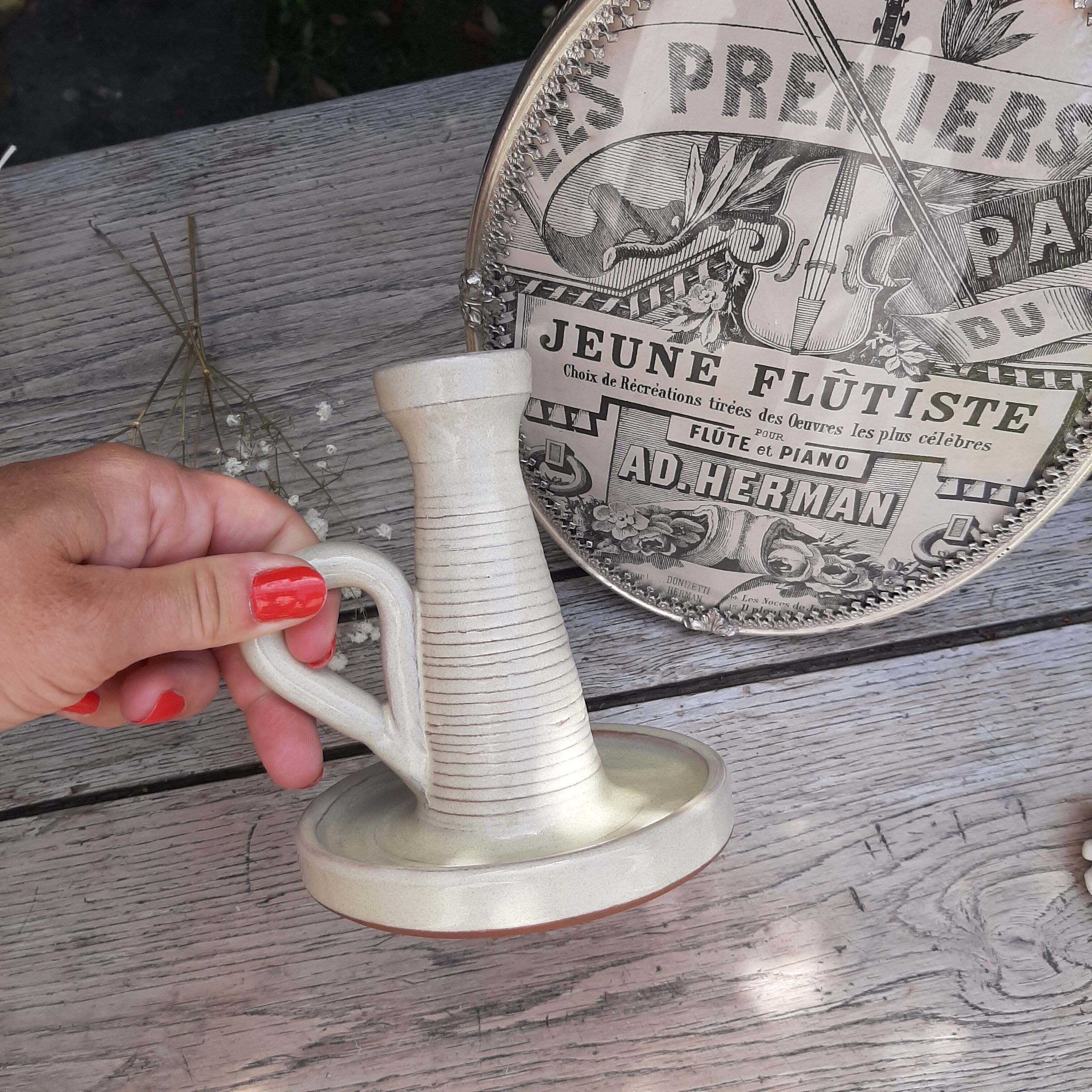 Glazed glazed stoneware candle holder