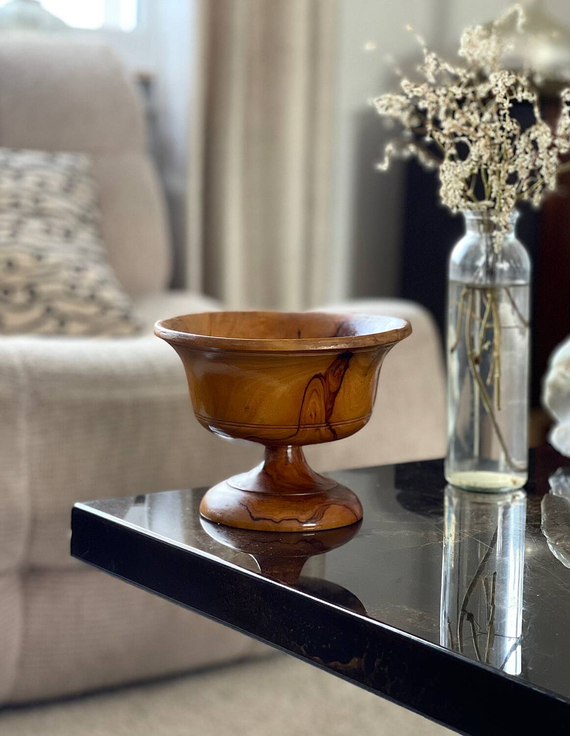 Empty pocket in olive wood