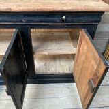 3-door skated buffet