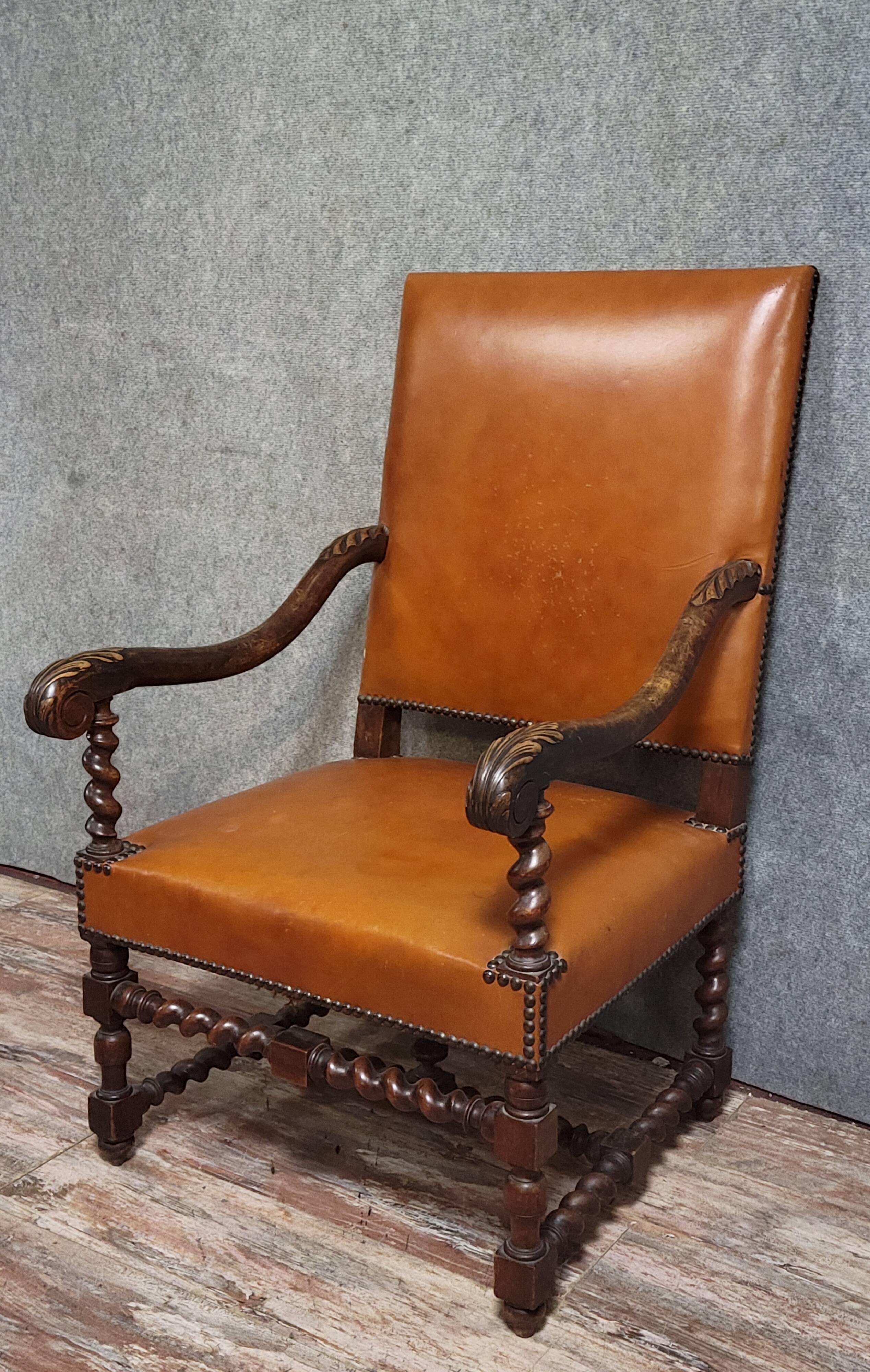Important antique Louis XIII style office chair, 19th century