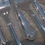 12 silver-plated oyster forks, 13.3cm contours